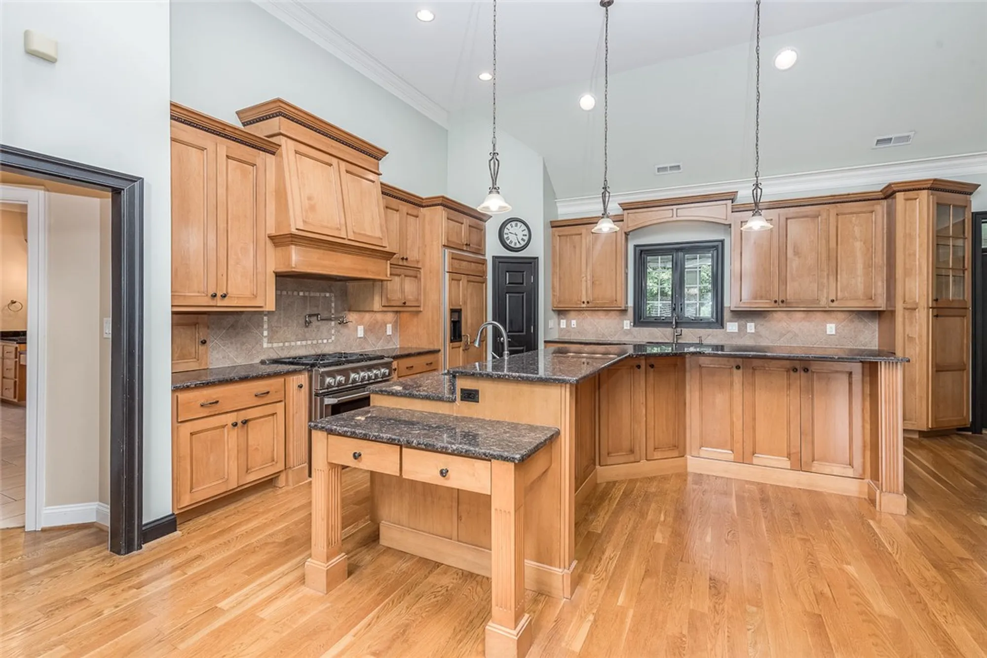 Property Slideshow image 16 of 47 | 228 royal dublin, Williamsburg, VA, 23188