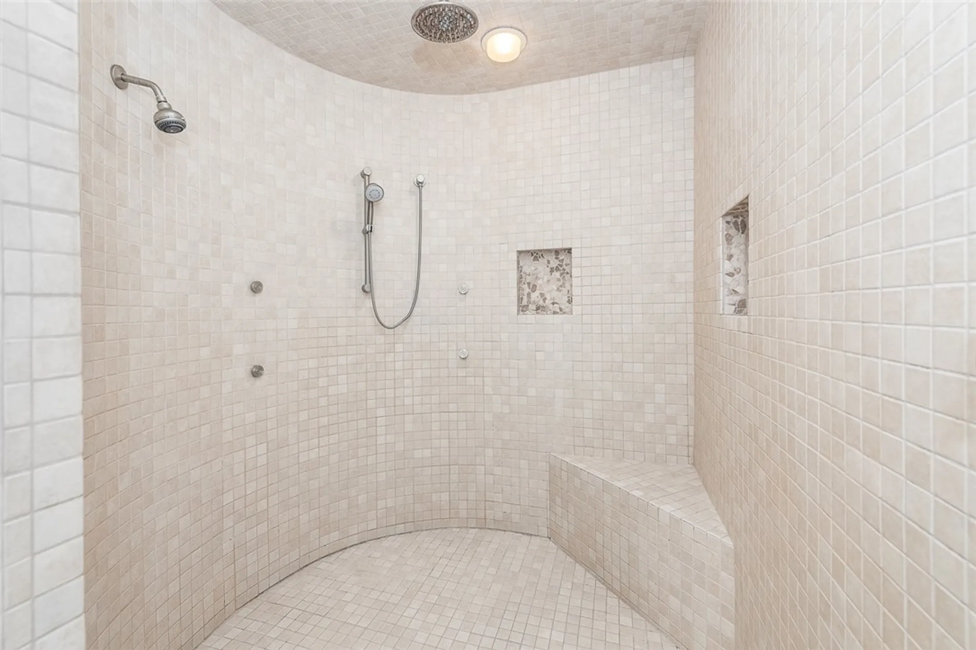 Property Slideshow image 20 of 47 | 228 royal dublin, Williamsburg, VA, 23188