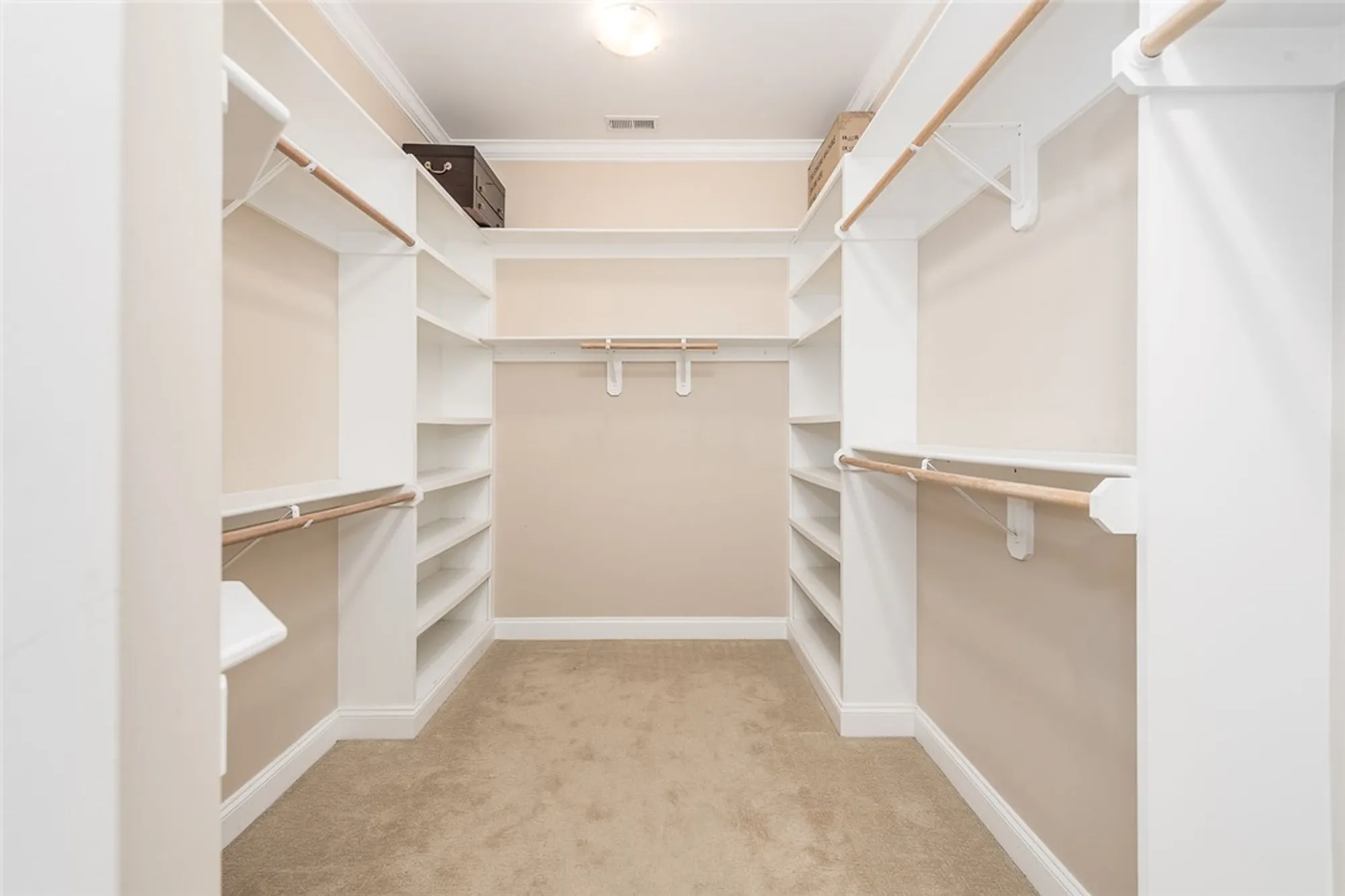 Property Slideshow image 22 of 47 | 228 royal dublin, Williamsburg, VA, 23188