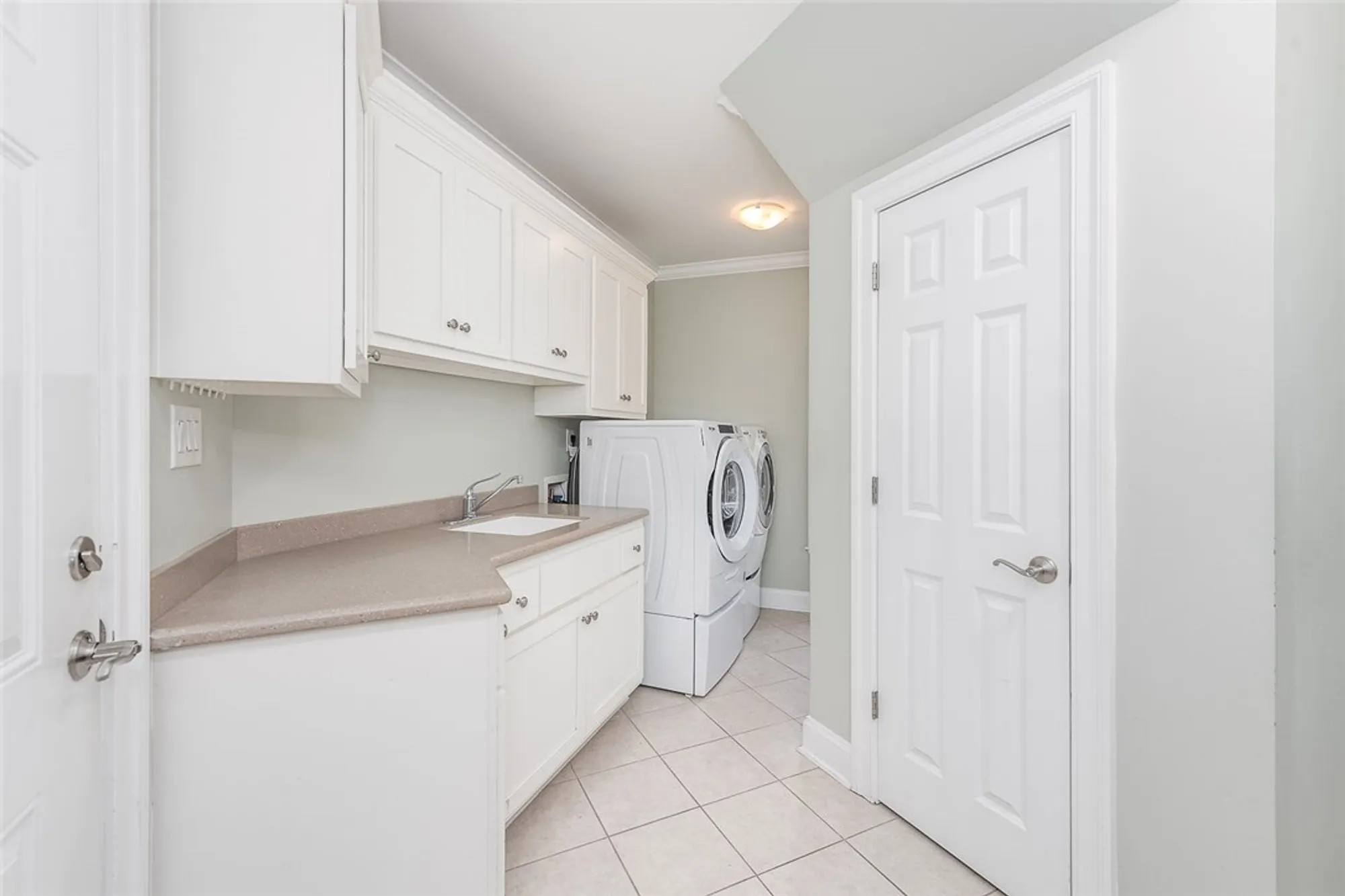 Property Slideshow image 30 of 47 | 228 royal dublin, Williamsburg, VA, 23188