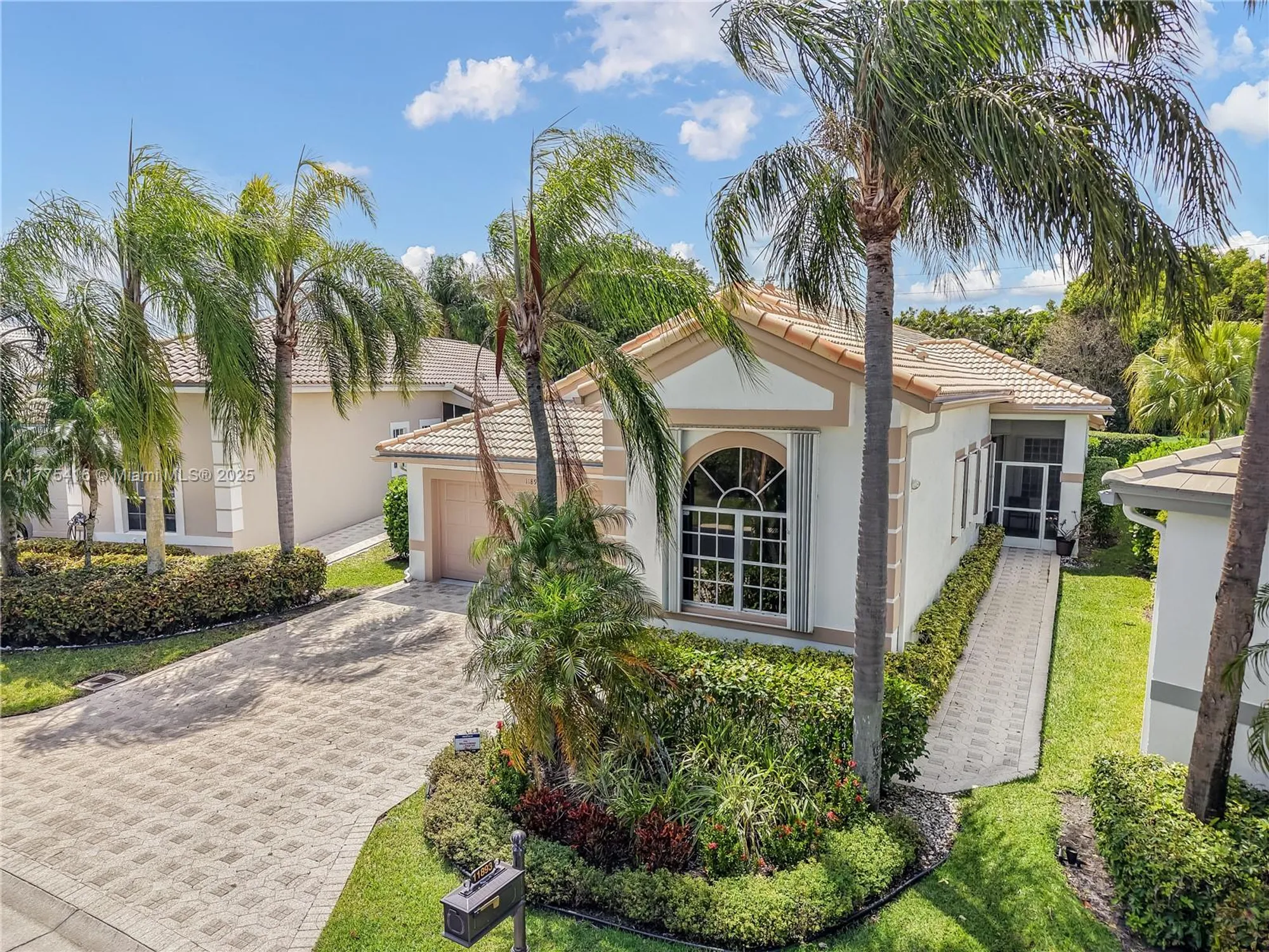 Property Slideshow image 2 of 47 | 11893 fountainside cir, Boynton Beach, FL, 33437