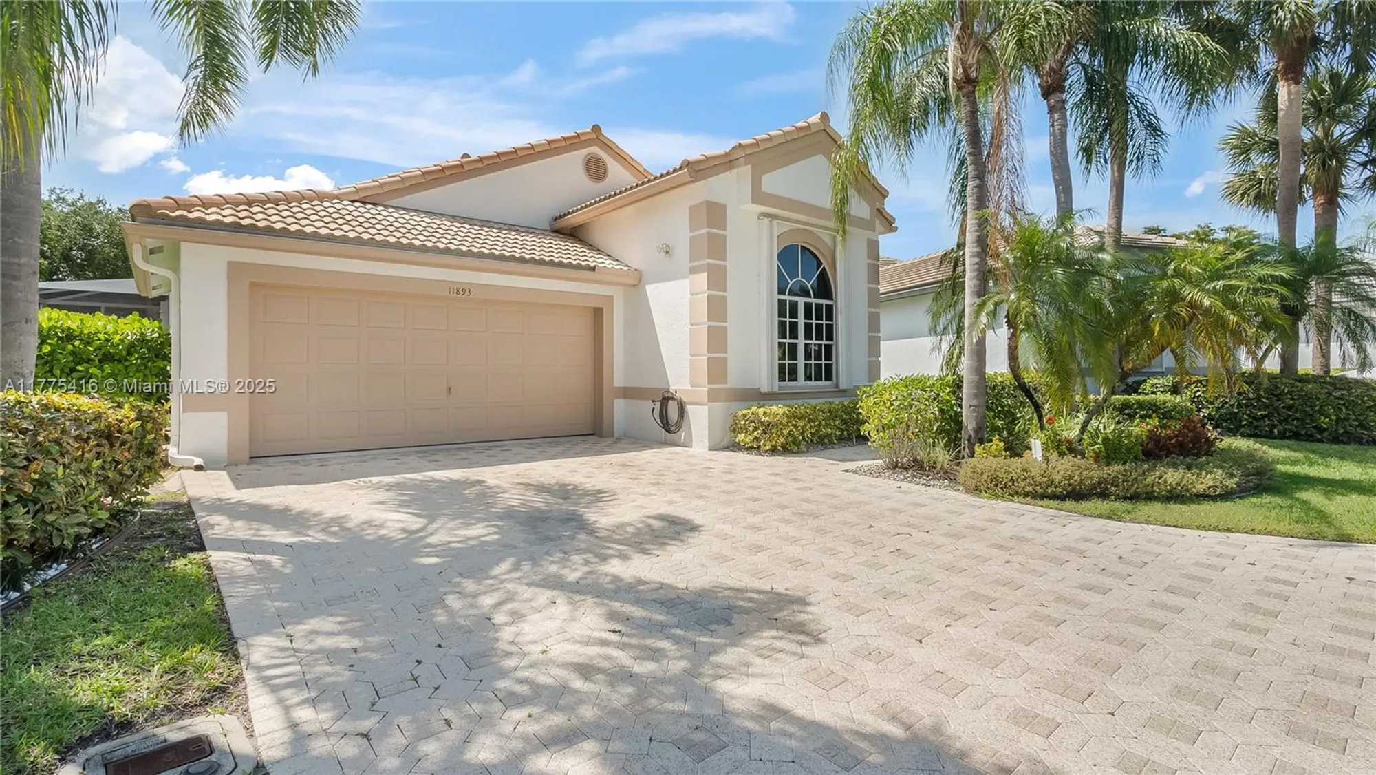 Property Slideshow image 39 of 47 | 11893 fountainside cir, Boynton Beach, FL, 33437