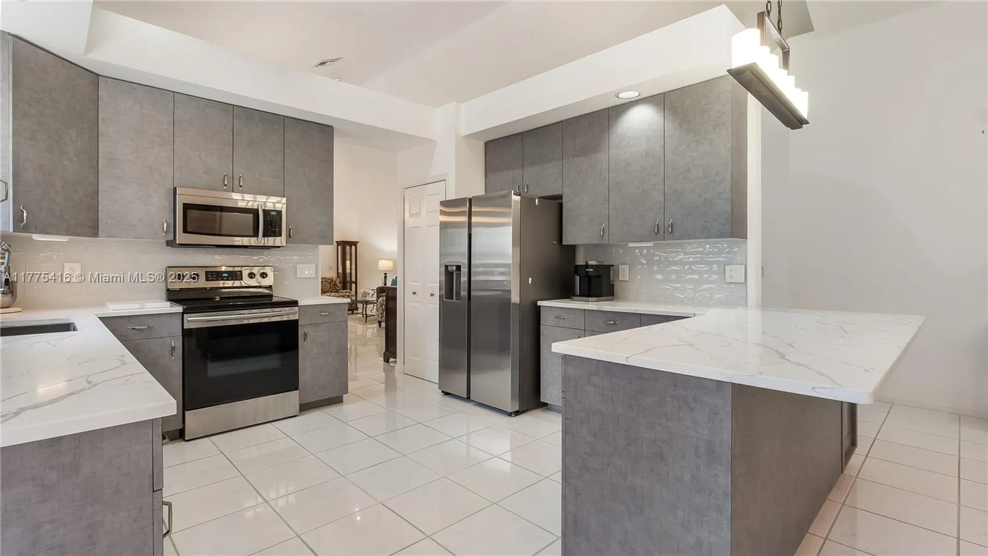 Property Slideshow image 3 of 47 | 11893 fountainside cir, Boynton Beach, FL, 33437