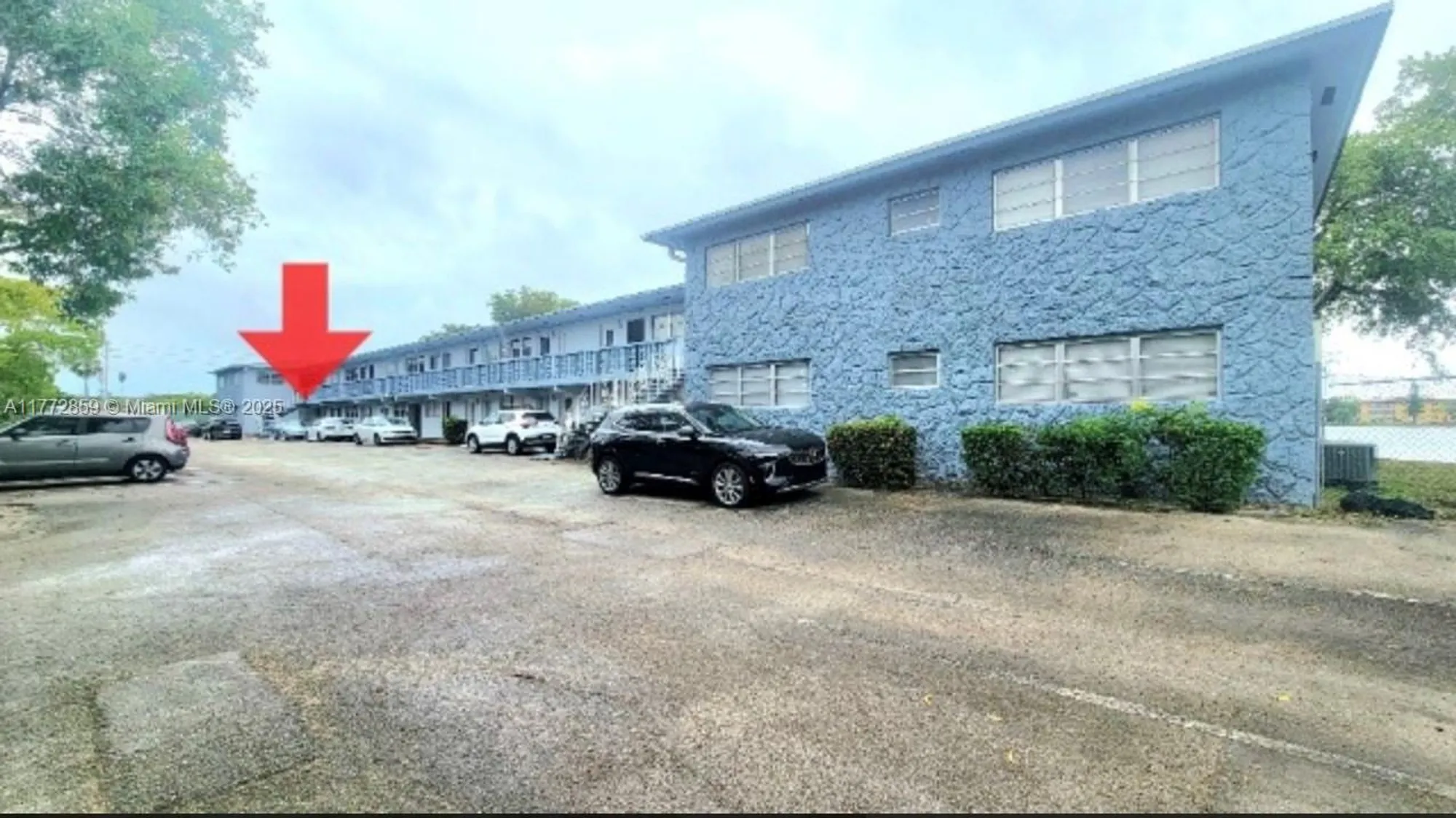 Property Slideshow image 1 of 13 | 300 ne 191st st 201, Miami, FL, 33179