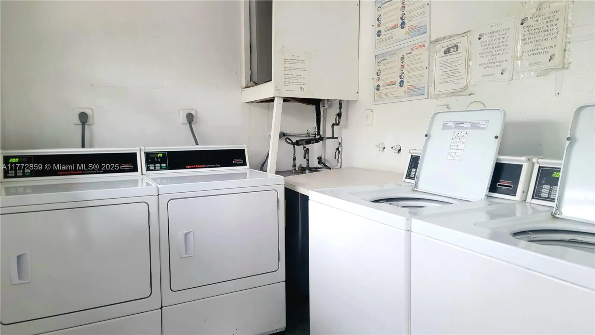 Property Slideshow image 13 of 13 | 300 ne 191st st 201, Miami, FL, 33179