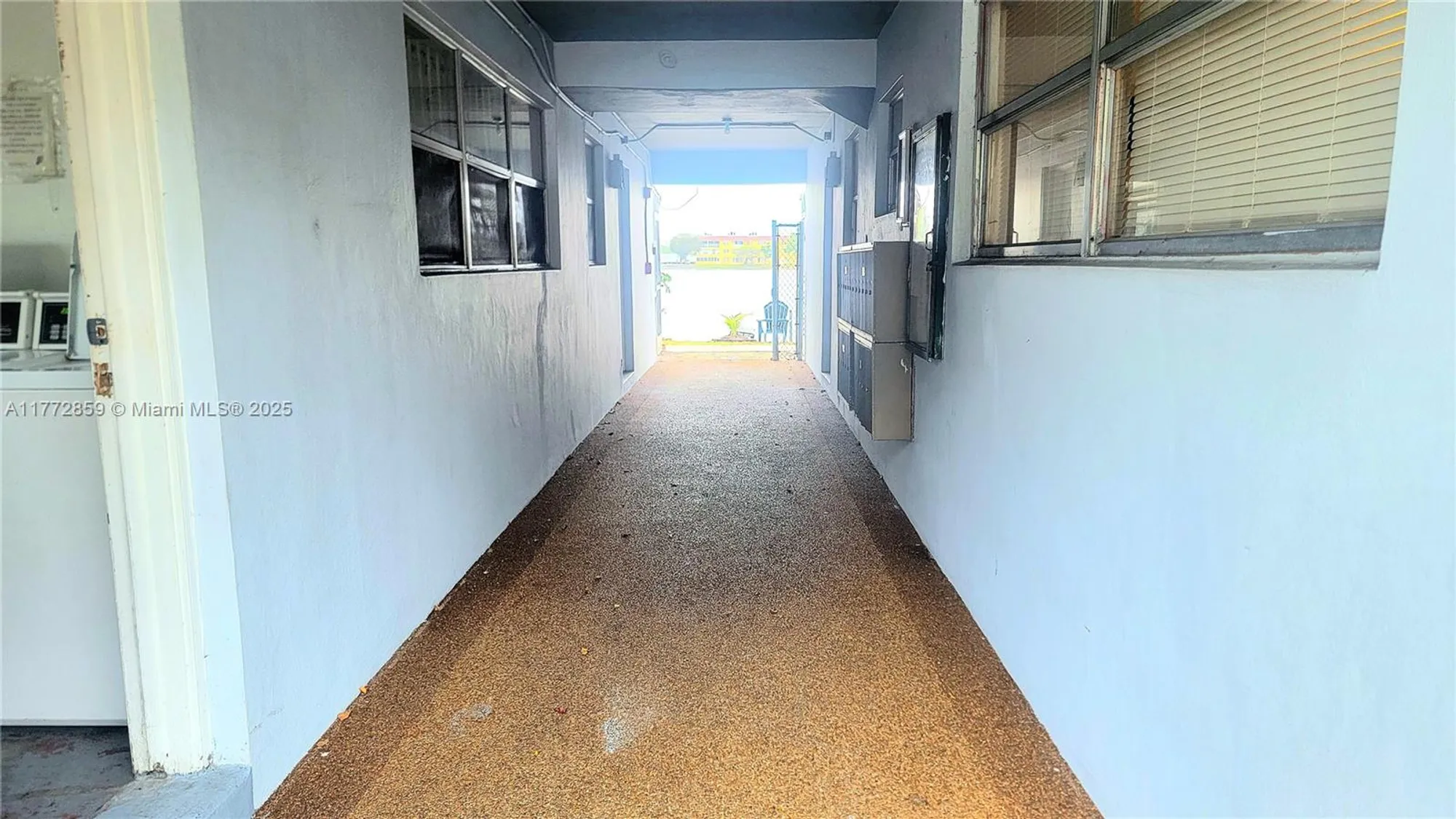 Property Slideshow image 4 of 13 | 300 ne 191st st 201, Miami, FL, 33179