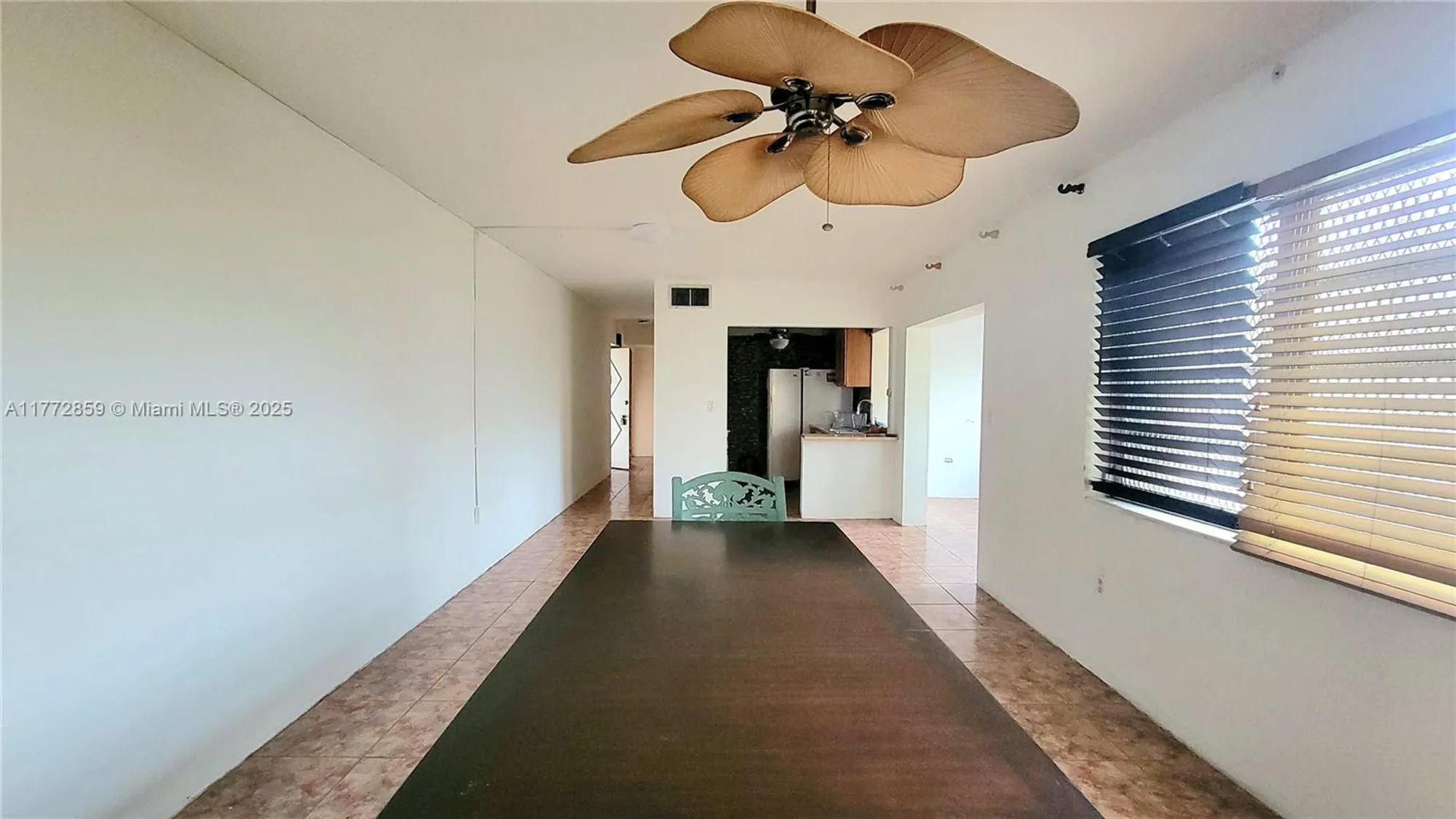 Property Slideshow image 5 of 13 | 300 ne 191st st 201, Miami, FL, 33179