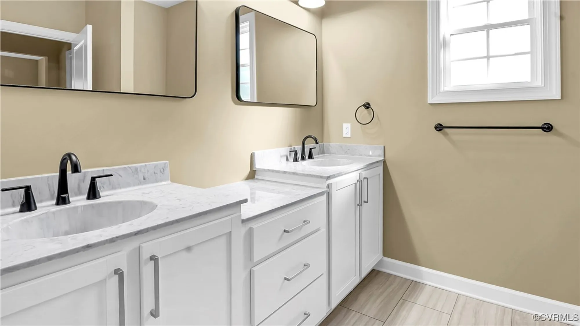 Property Slideshow image 8 of 13 | 3280 rock creek villa dr, Quinton, VA, 23141