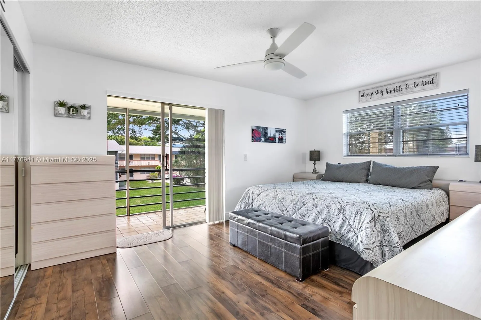 Property Slideshow image 8 of 12 | 148 canterbury f # 148, West Palm Beach, FL, 33417