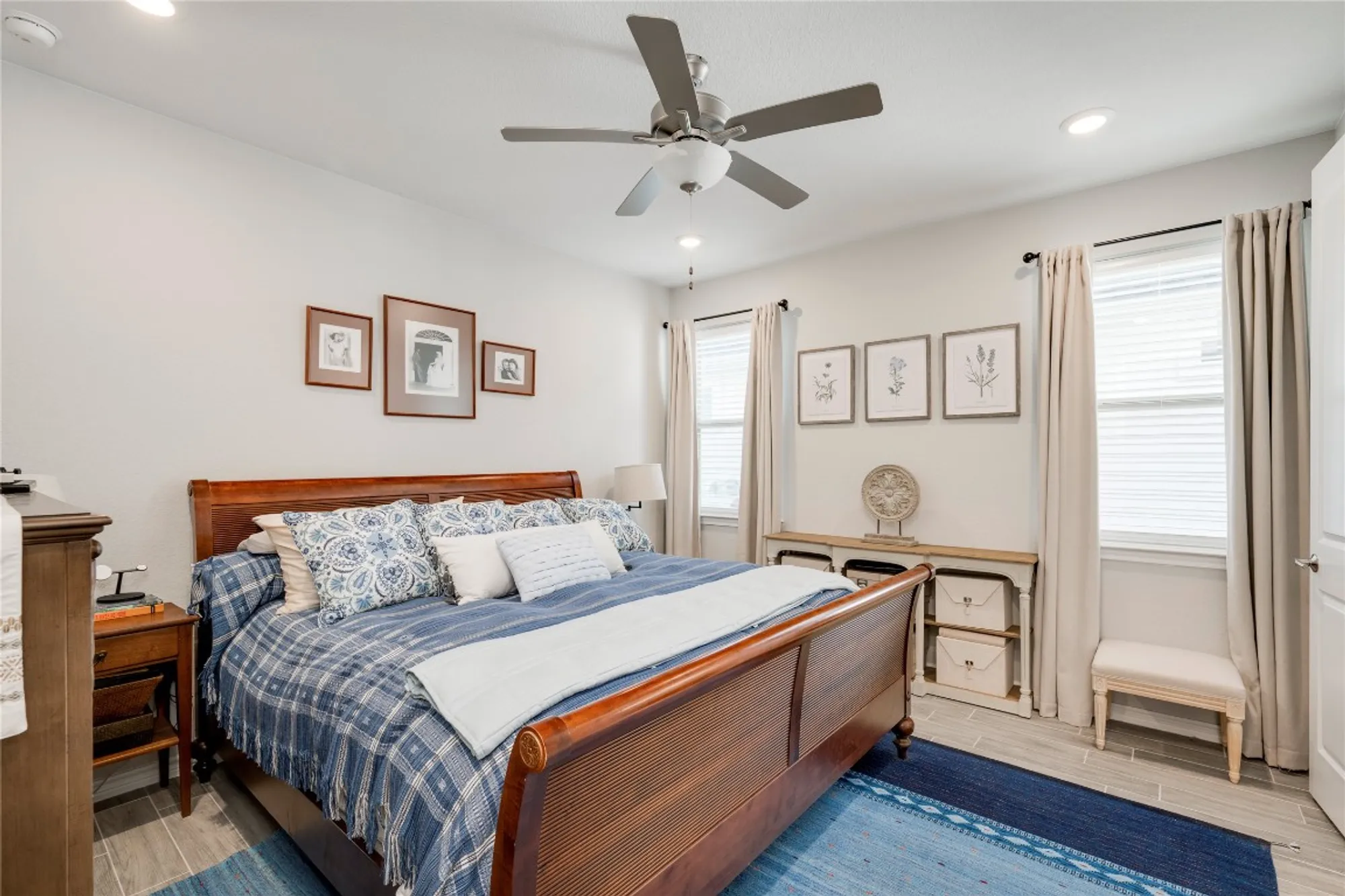 Property Slideshow image 16 of 31 | 121 harborside dr # 102, San Marcos, TX, 78666
