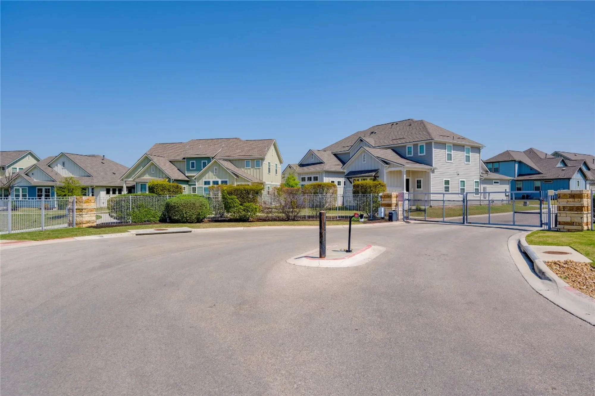 Property Slideshow image 27 of 31 | 121 harborside dr # 102, San Marcos, TX, 78666