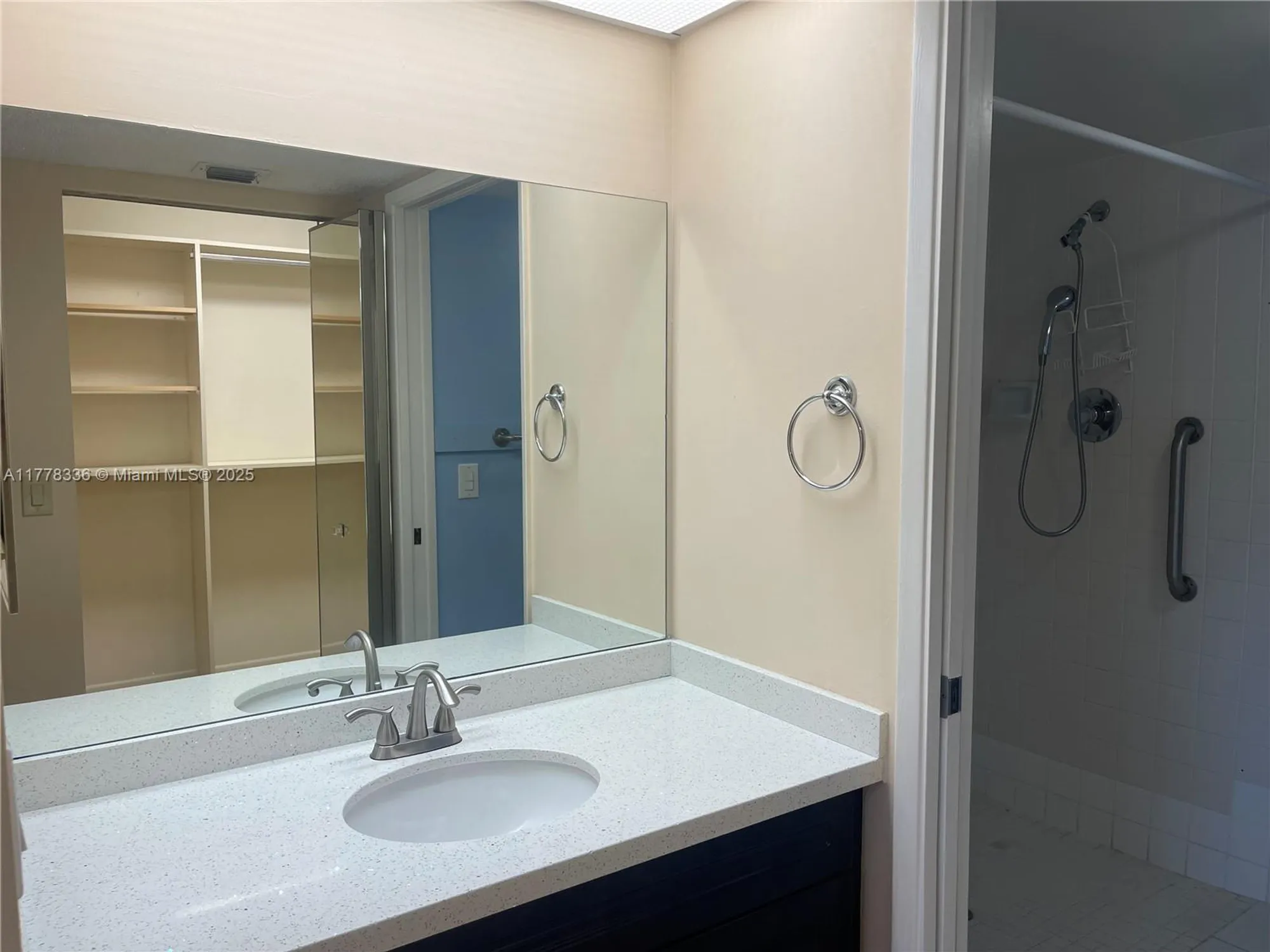 Property Slideshow image 17 of 34 | 950 sw 138th ave apt 102b, Pembroke Pines, FL, 33027