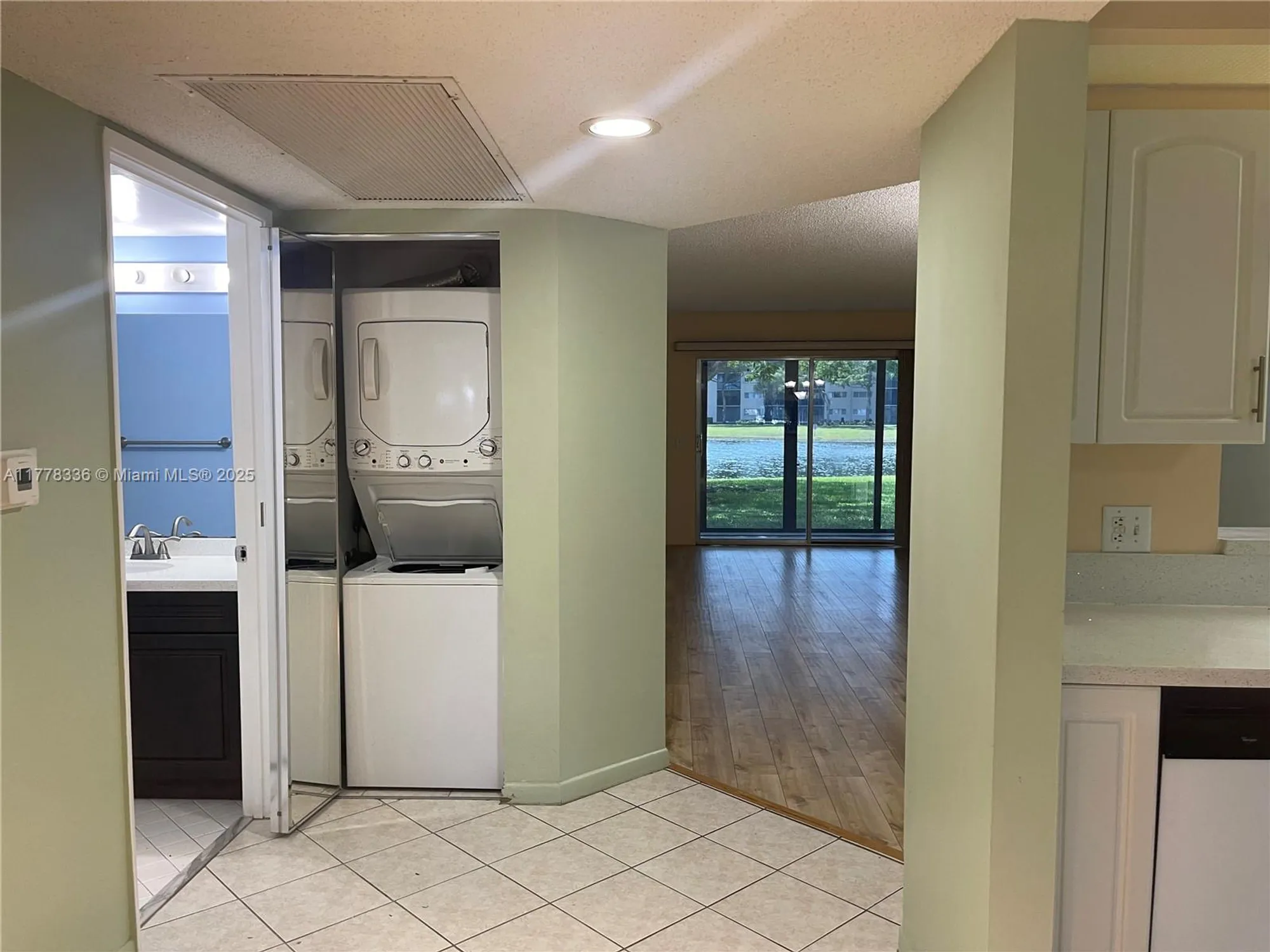 Property Slideshow image 25 of 34 | 950 sw 138th ave apt 102b, Pembroke Pines, FL, 33027