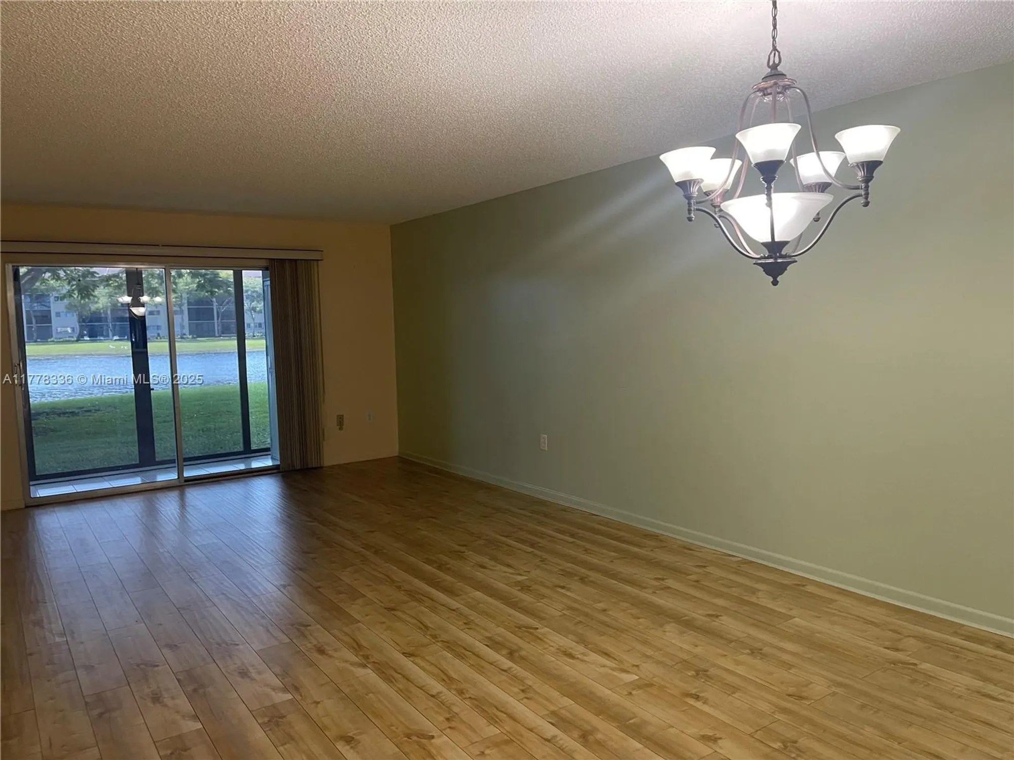 Property Slideshow image 2 of 34 | 950 sw 138th ave apt 102b, Pembroke Pines, FL, 33027