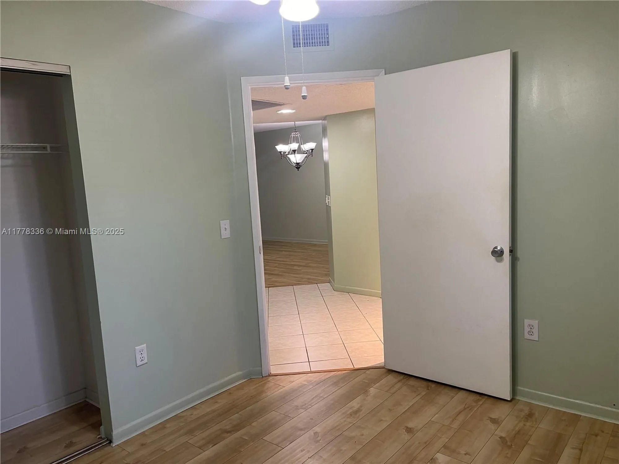 Property Slideshow image 21 of 34 | 950 sw 138th ave apt 102b, Pembroke Pines, FL, 33027