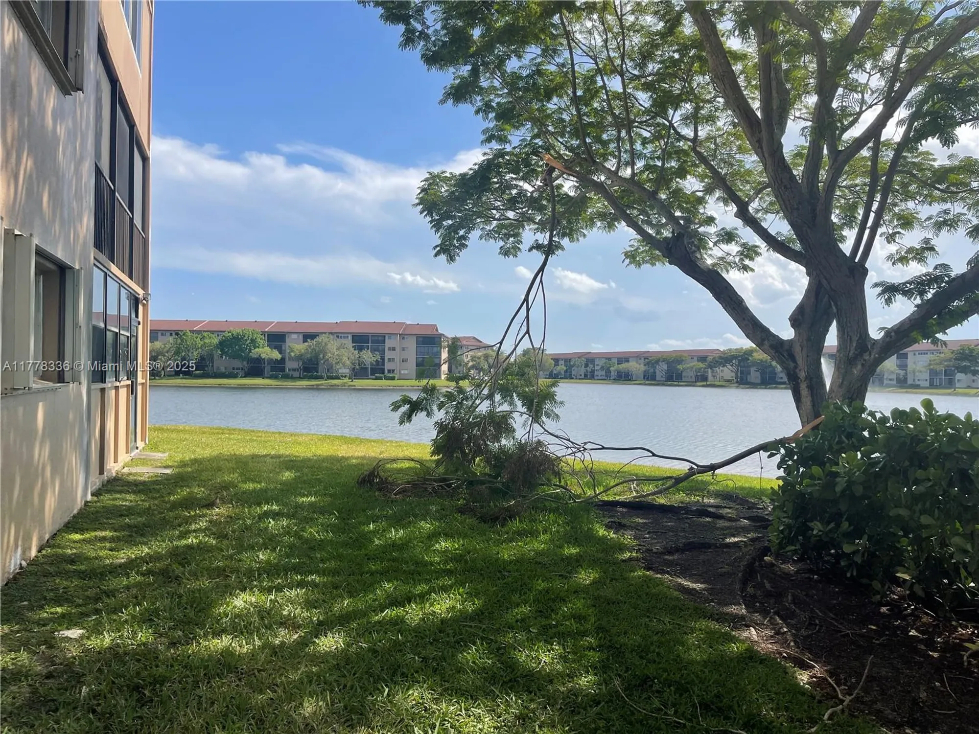 Property Slideshow image 31 of 34 | 950 sw 138th ave apt 102b, Pembroke Pines, FL, 33027