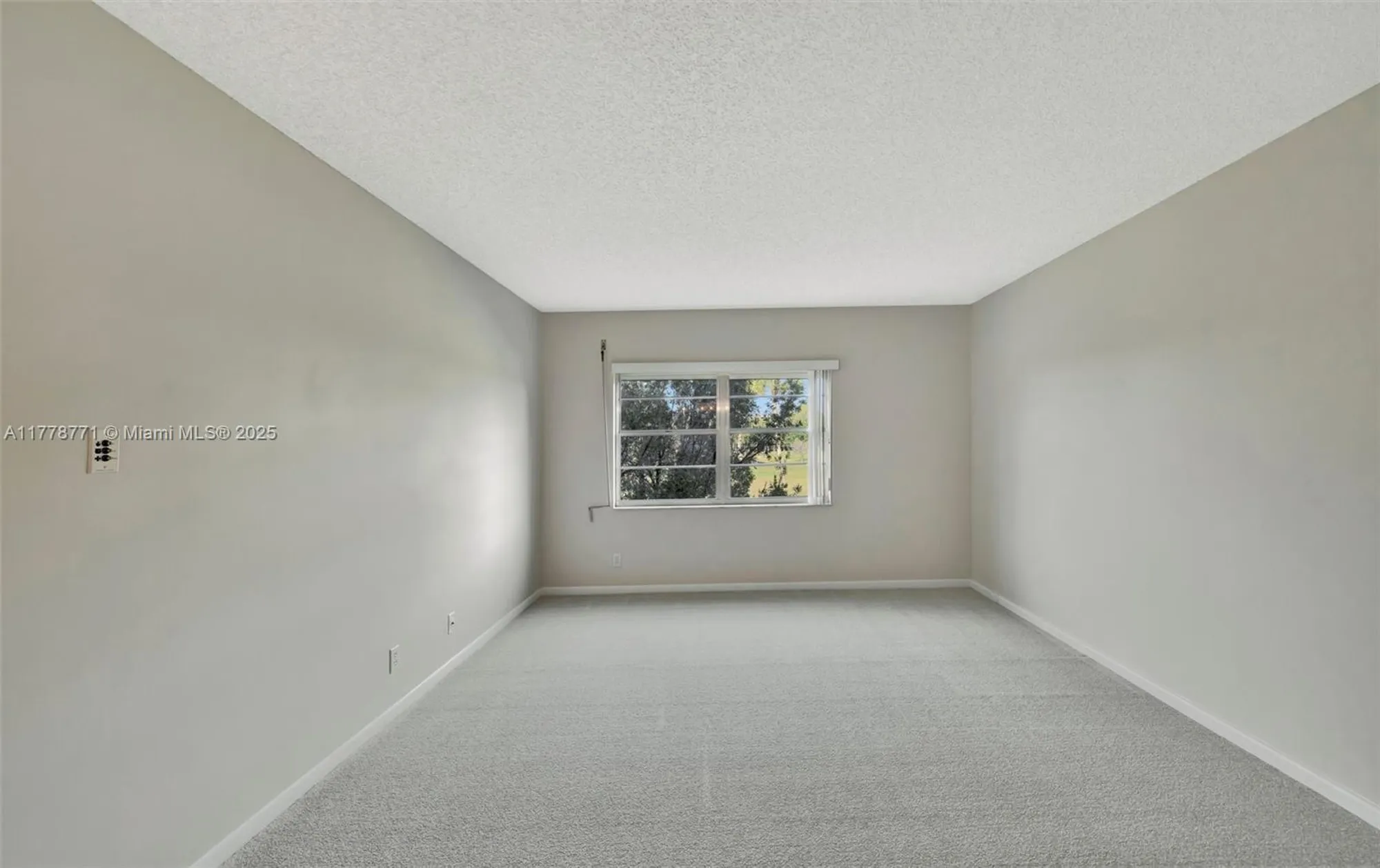 Property Slideshow image 33 of 60 | 12701 sw 13th st 301f, Pembroke Pines, FL, 33027