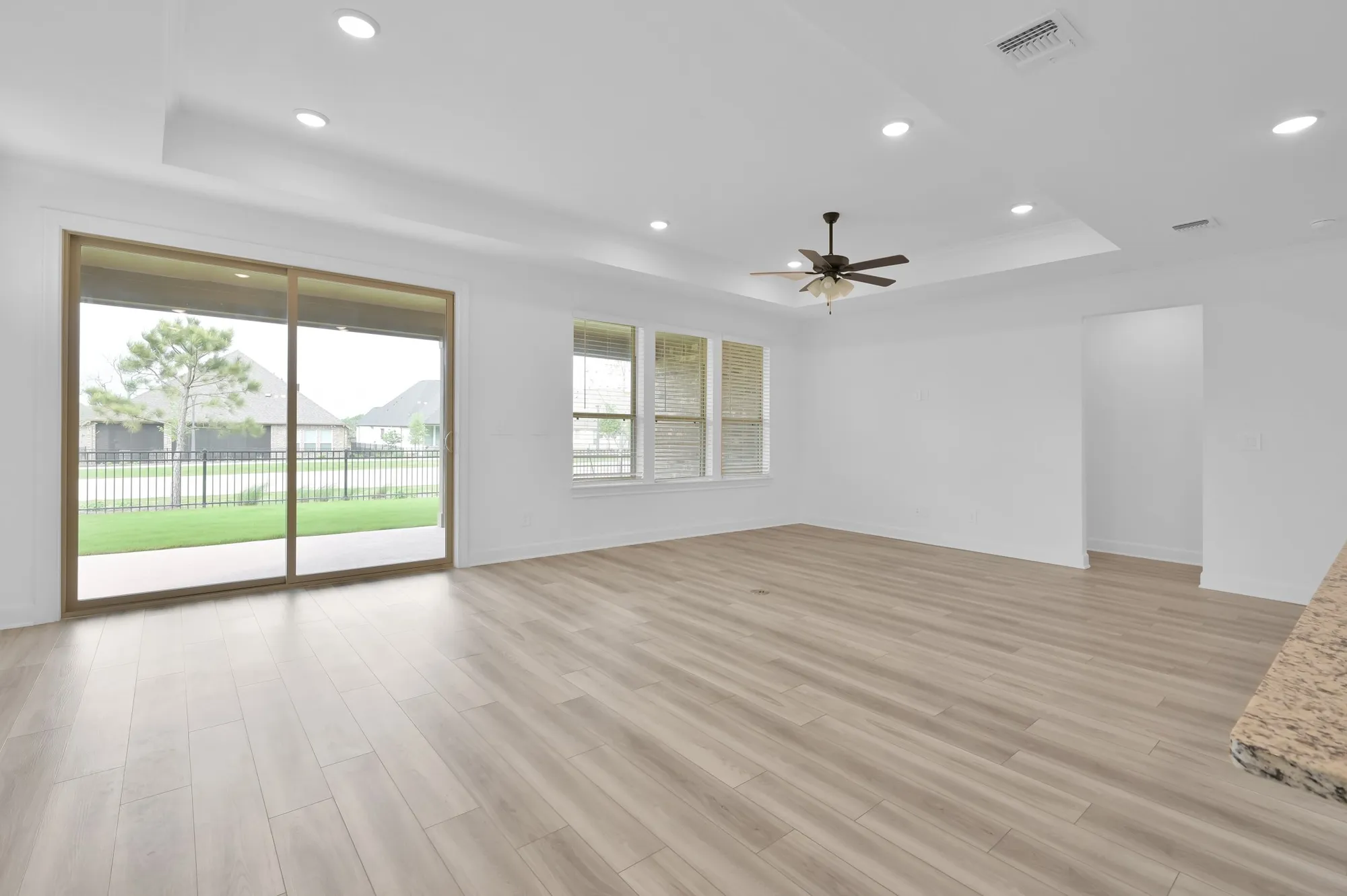 Property Slideshow image 14 of 44 | 9727 rockwell dr, Willis, TX, 77318