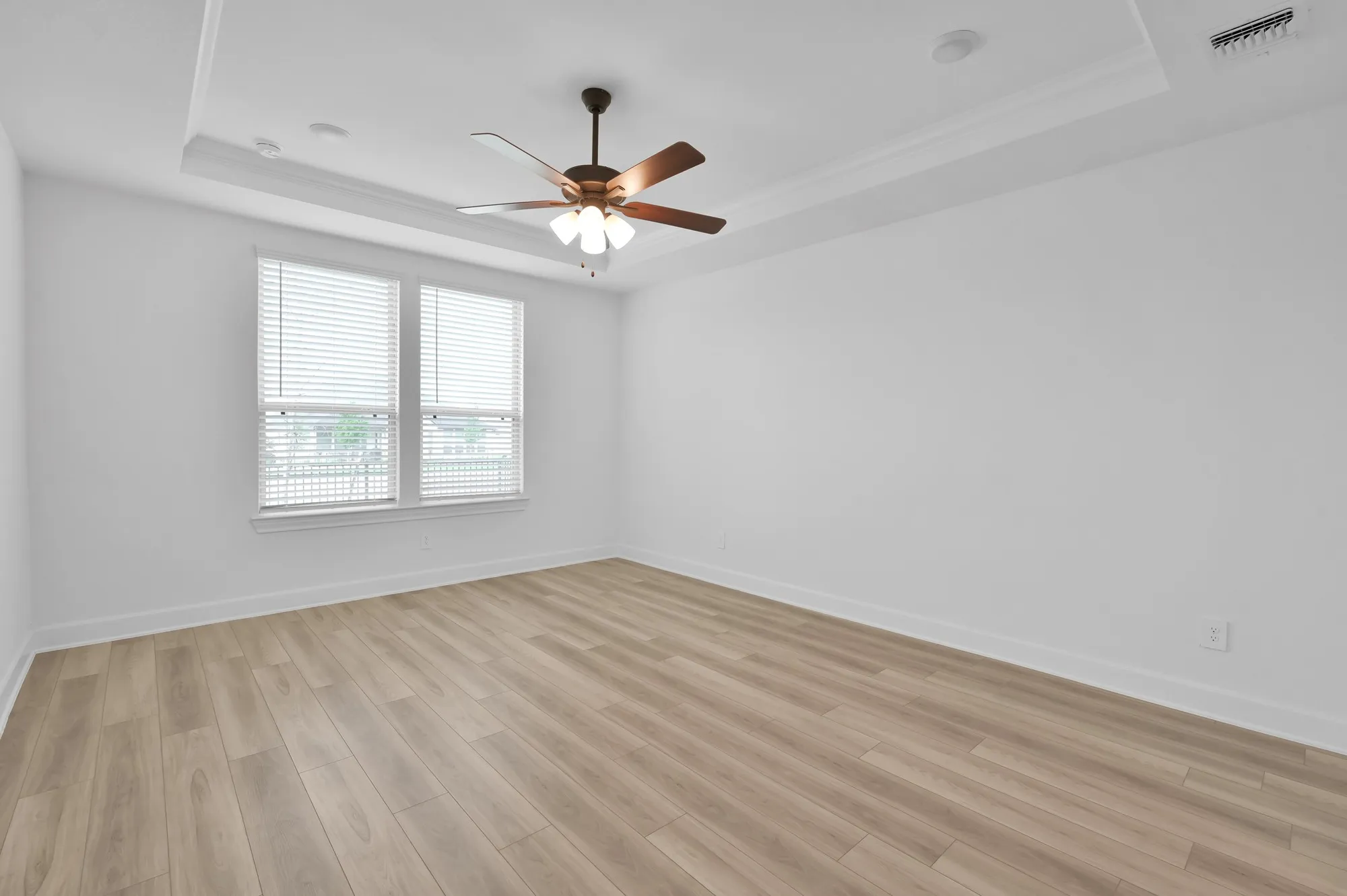 Property Slideshow image 15 of 44 | 9727 rockwell dr, Willis, TX, 77318