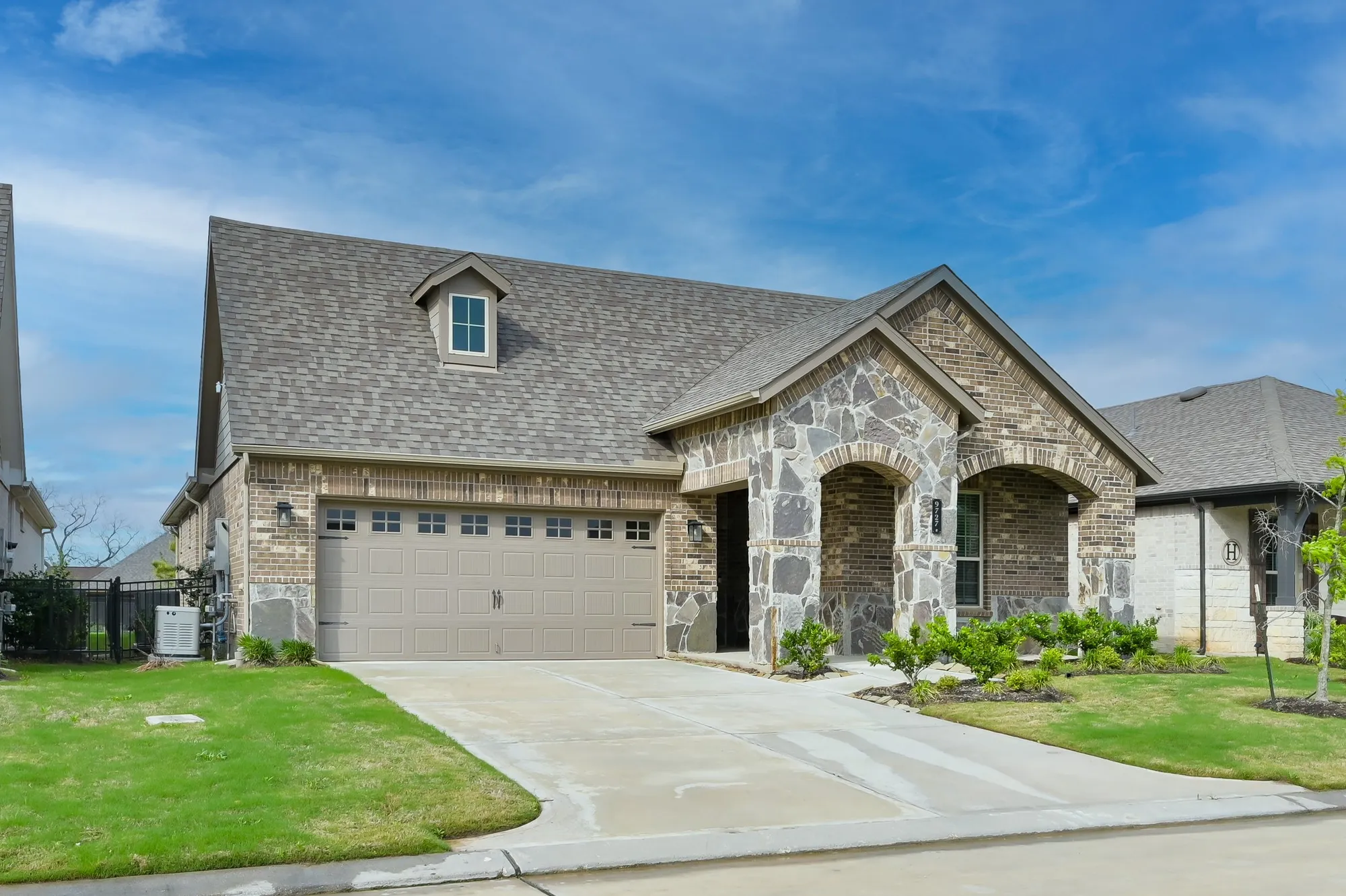 Property Slideshow image 2 of 44 | 9727 rockwell dr, Willis, TX, 77318