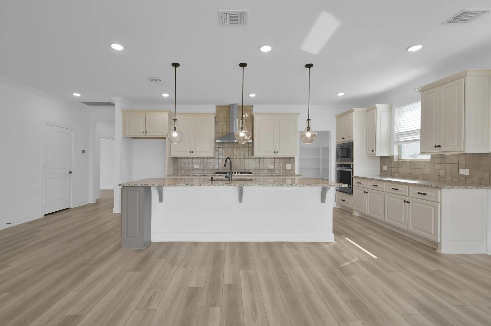 Property Slideshow image 8 of 44 | 9727 rockwell dr, Willis, TX, 77318