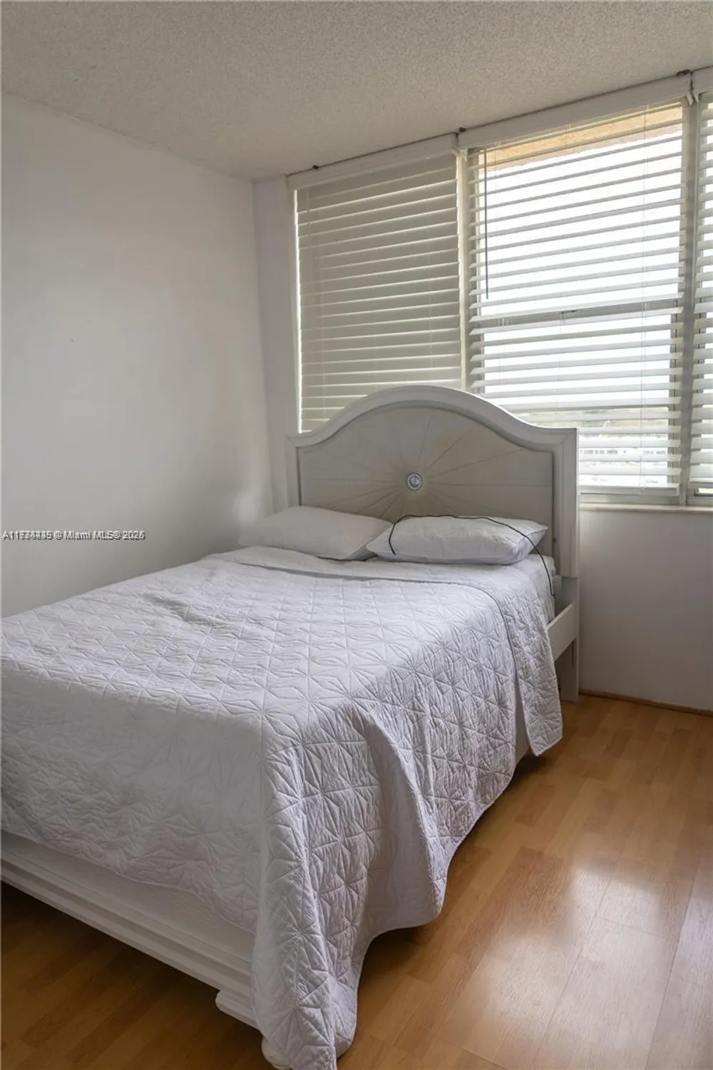 Property Slideshow image 10 of 10 | 1300 saint charles pl ph 21, Pembroke Pines, FL, 33026