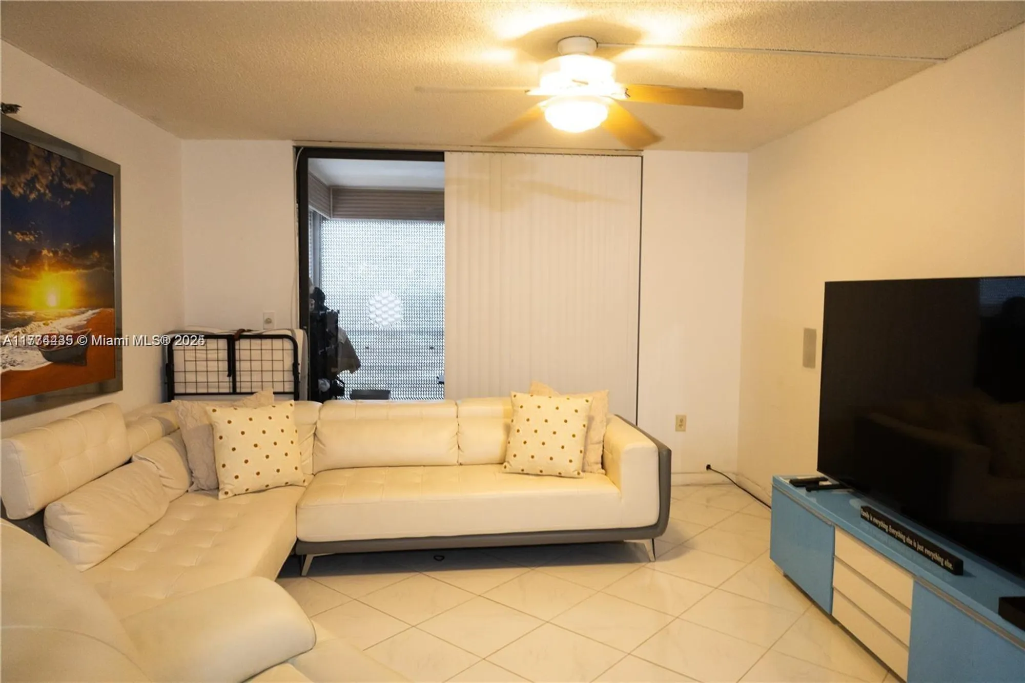 Property Slideshow image 8 of 10 | 1300 saint charles pl ph 21, Pembroke Pines, FL, 33026