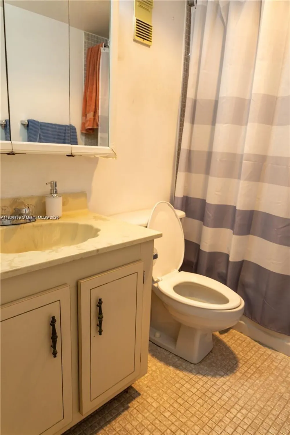 Property Slideshow image 9 of 10 | 1300 saint charles pl ph 21, Pembroke Pines, FL, 33026