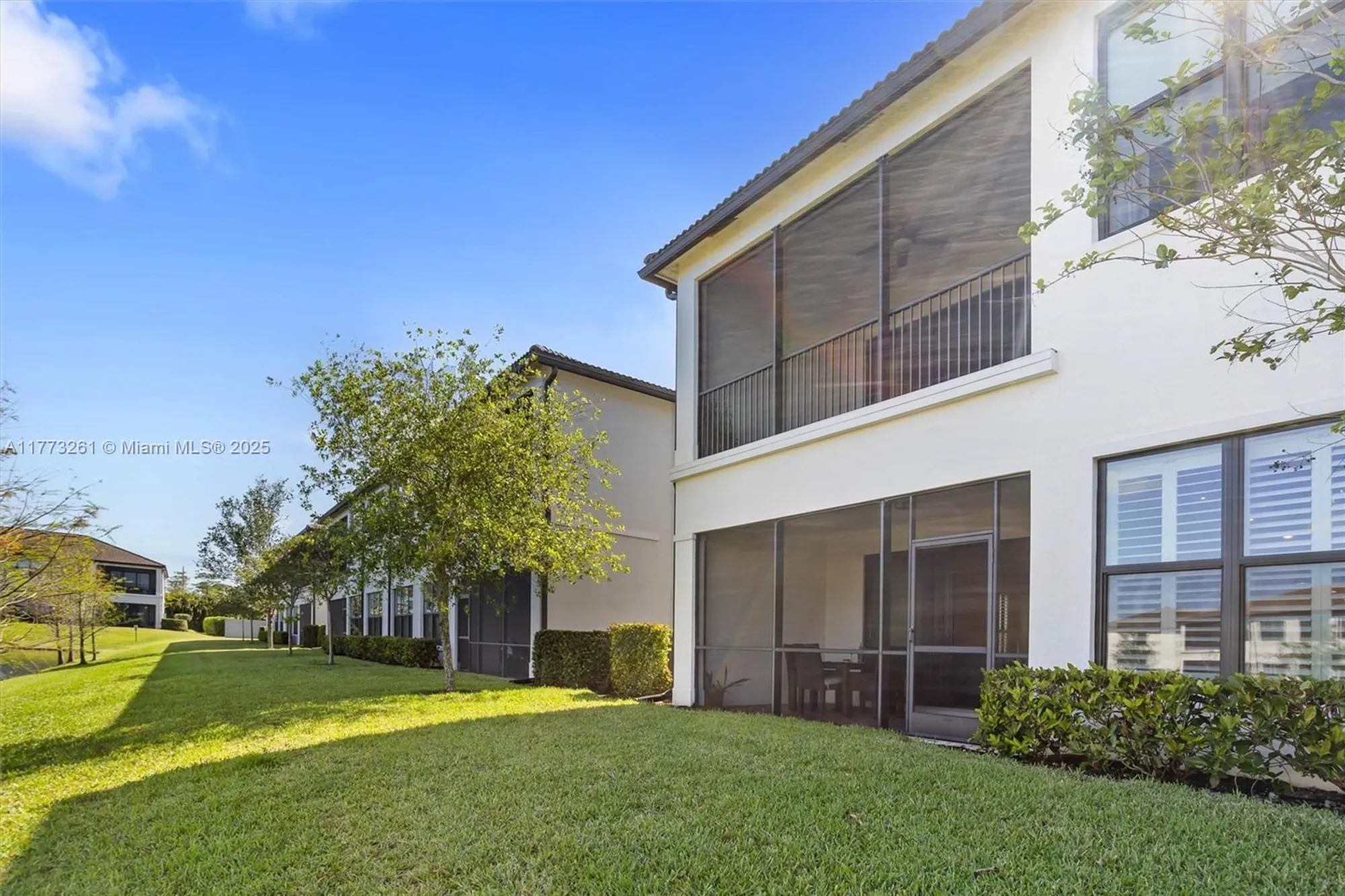 Property Slideshow image 18 of 44 | 21824 canadensis cir # 102, Boca Raton, FL, 33428