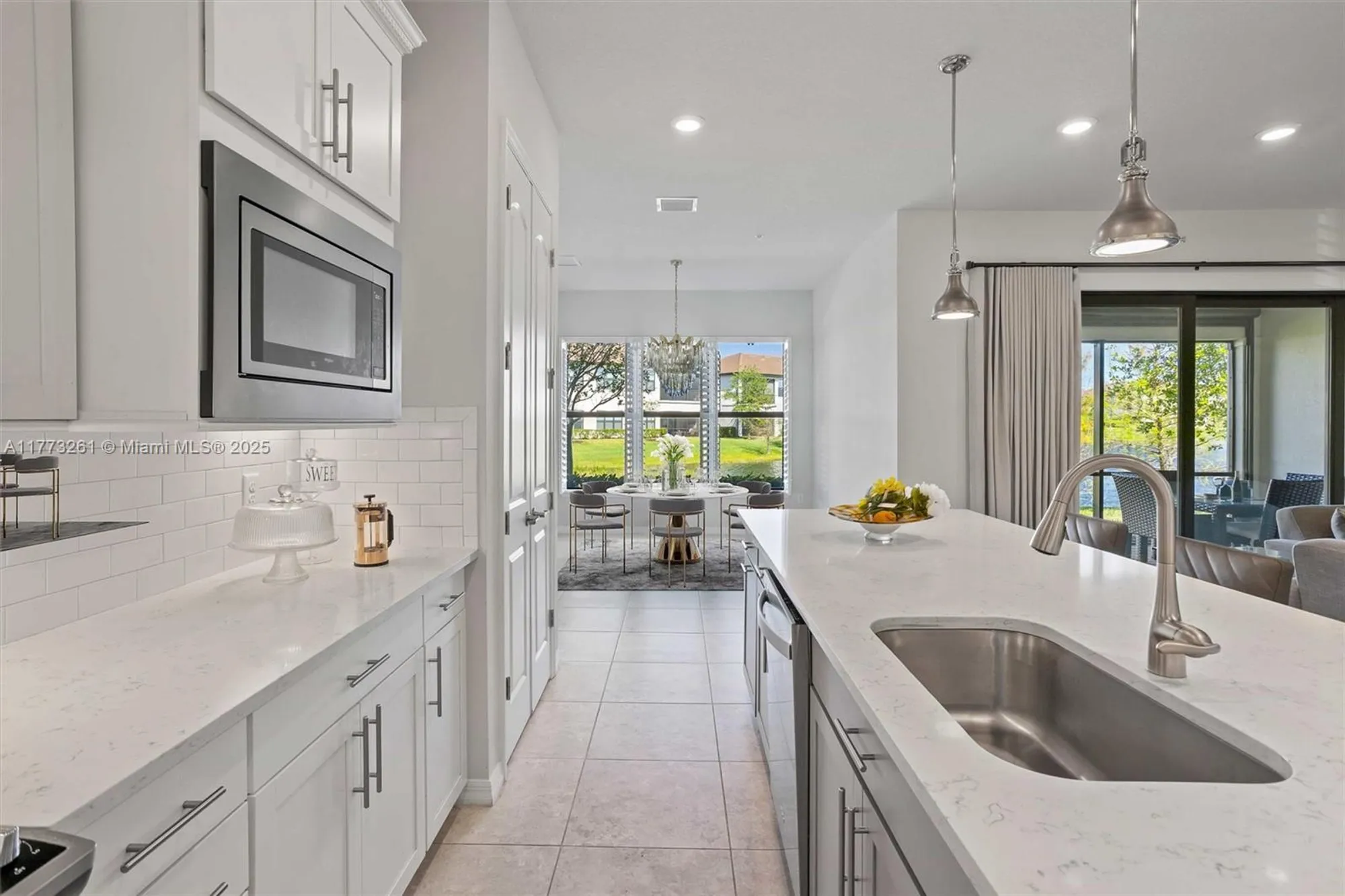Property Slideshow image 11 of 44 | 21824 canadensis cir # 102, Boca Raton, FL, 33428