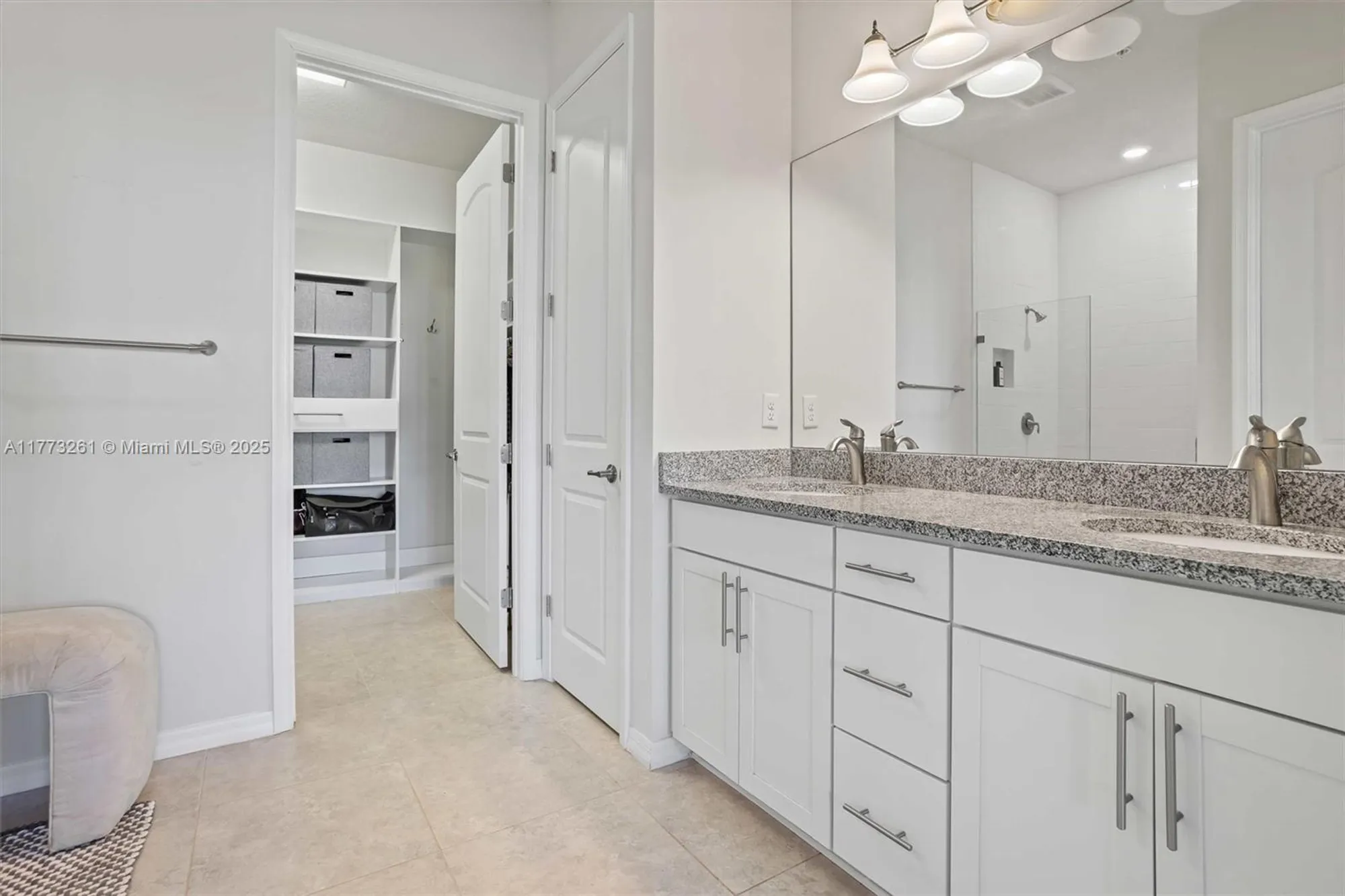Property Slideshow image 22 of 44 | 21824 canadensis cir # 102, Boca Raton, FL, 33428