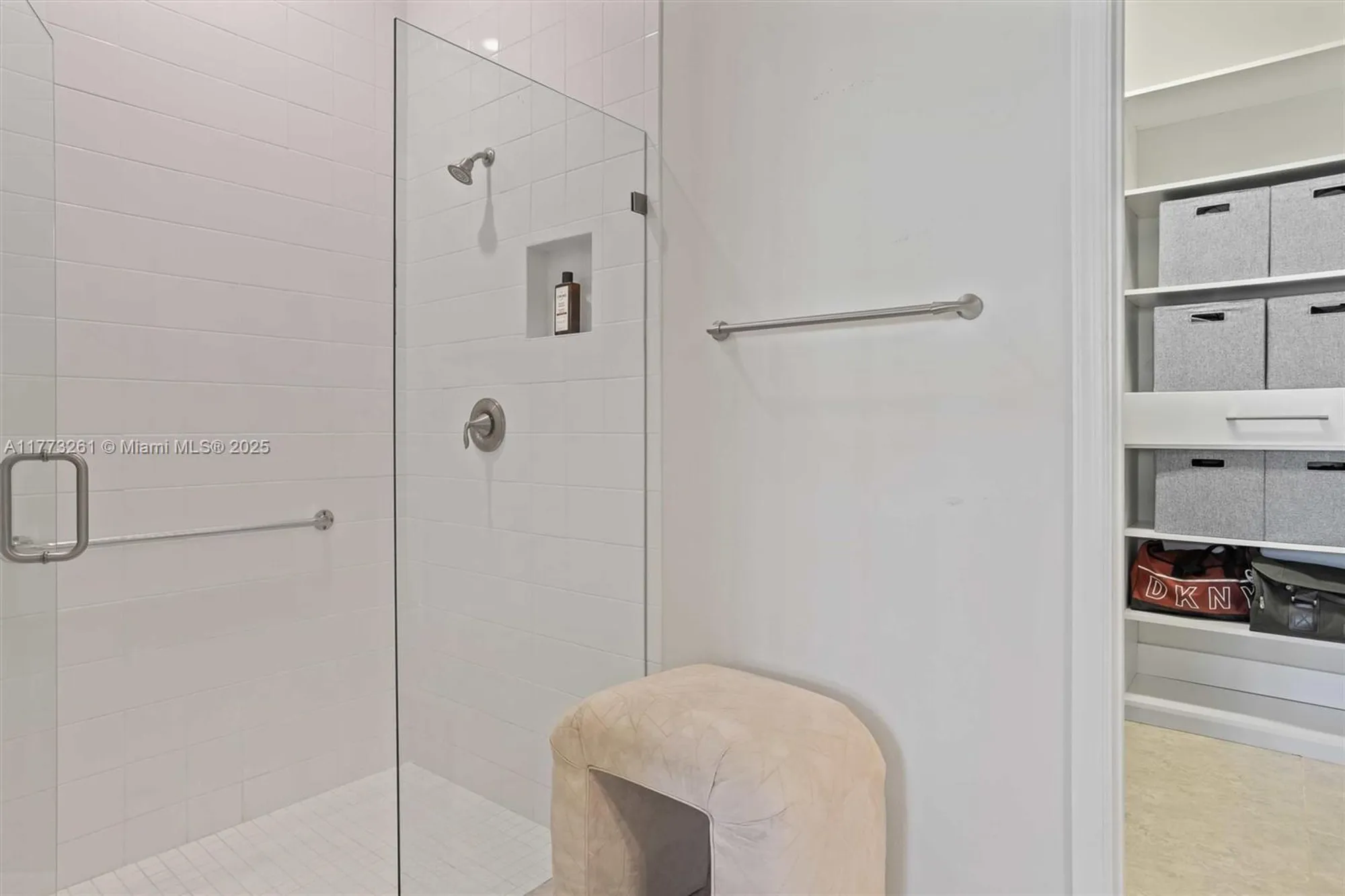 Property Slideshow image 23 of 44 | 21824 canadensis cir # 102, Boca Raton, FL, 33428