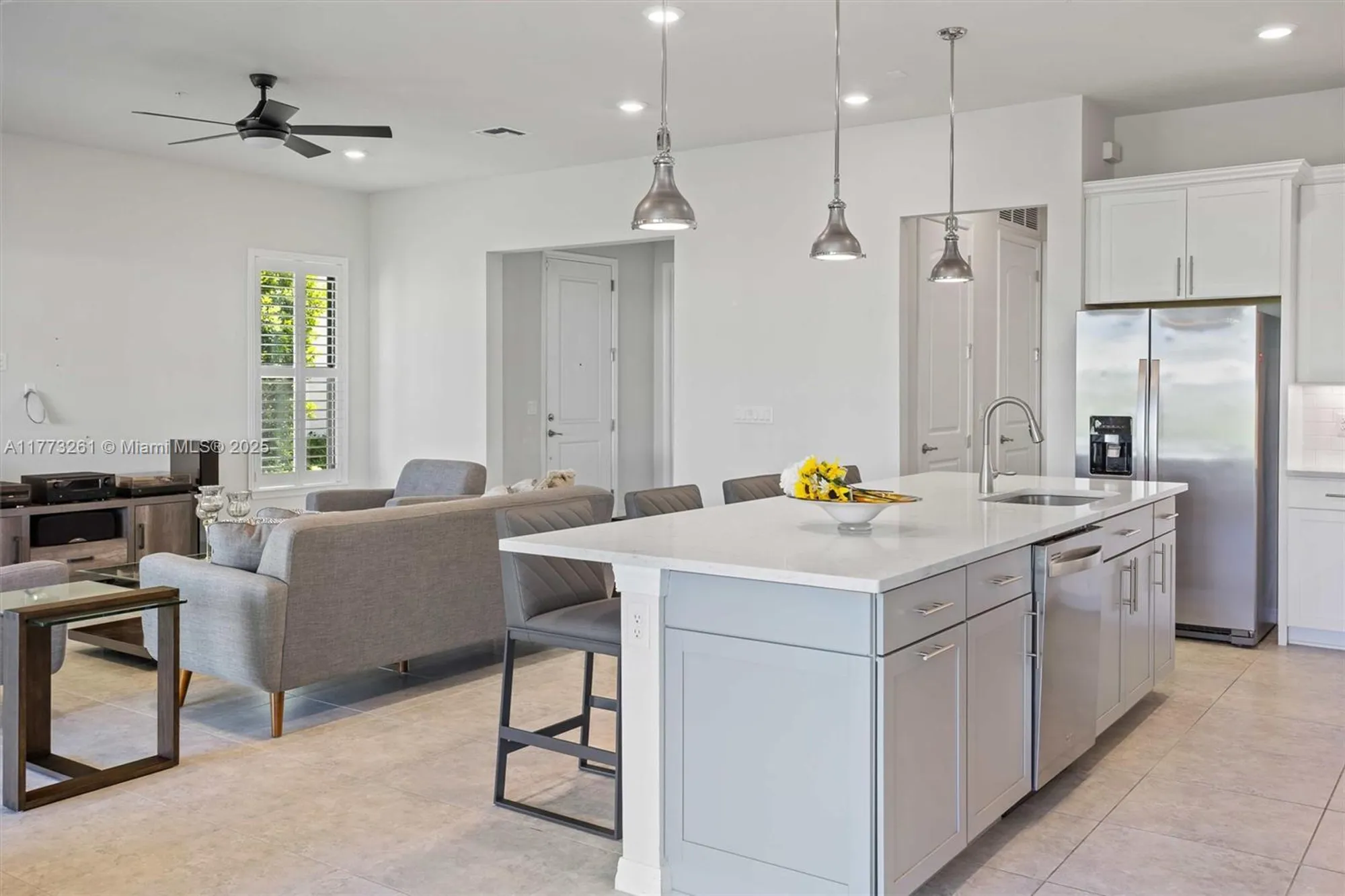 Property Slideshow image 8 of 44 | 21824 canadensis cir # 102, Boca Raton, FL, 33428