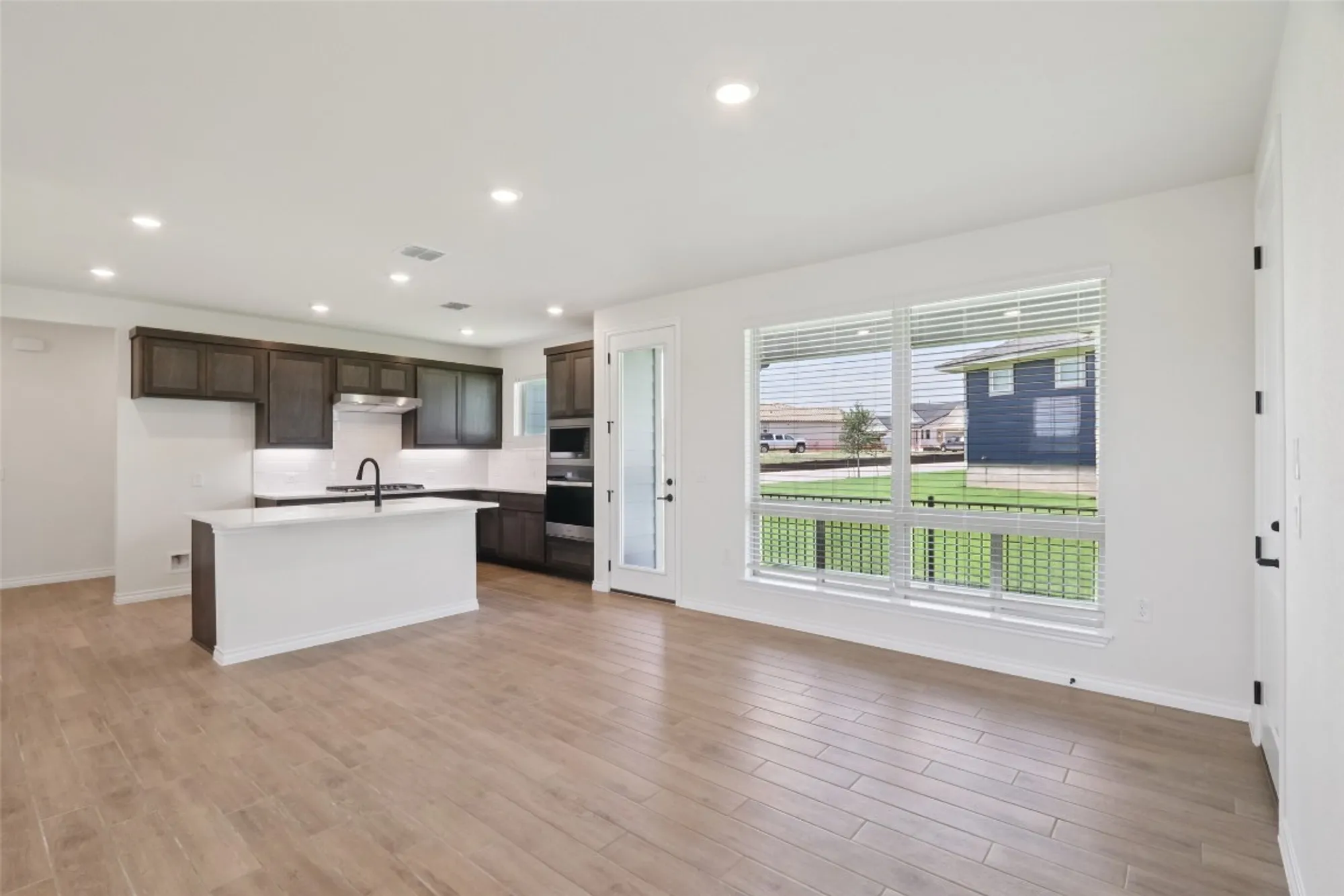 Property Slideshow image 5 of 19 | 156 antoinette way, San Marcos, TX, 78666