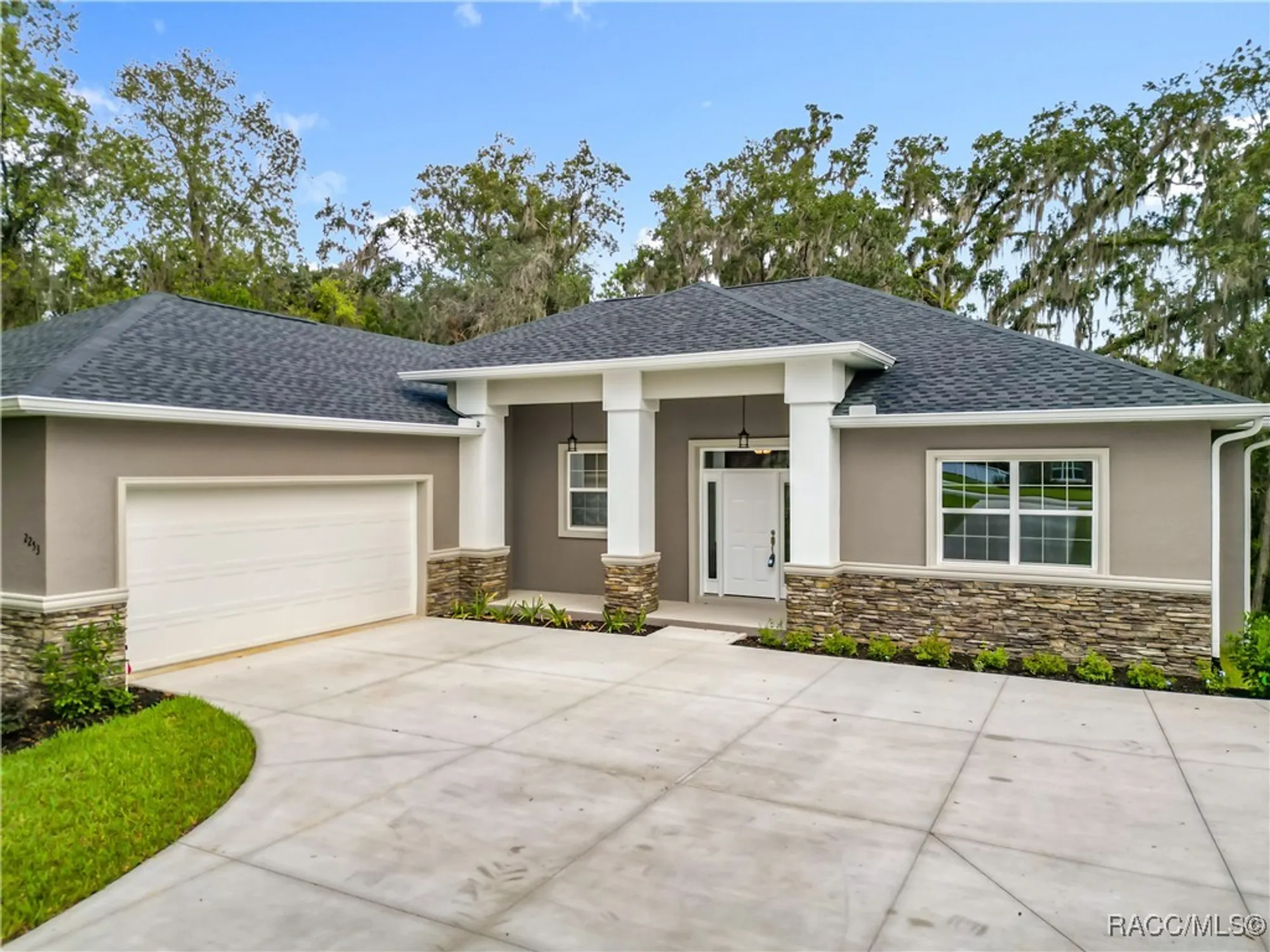 Property Slideshow image 3 of 80 | 2253 n heritage oaks path, Hernando, FL, 34442