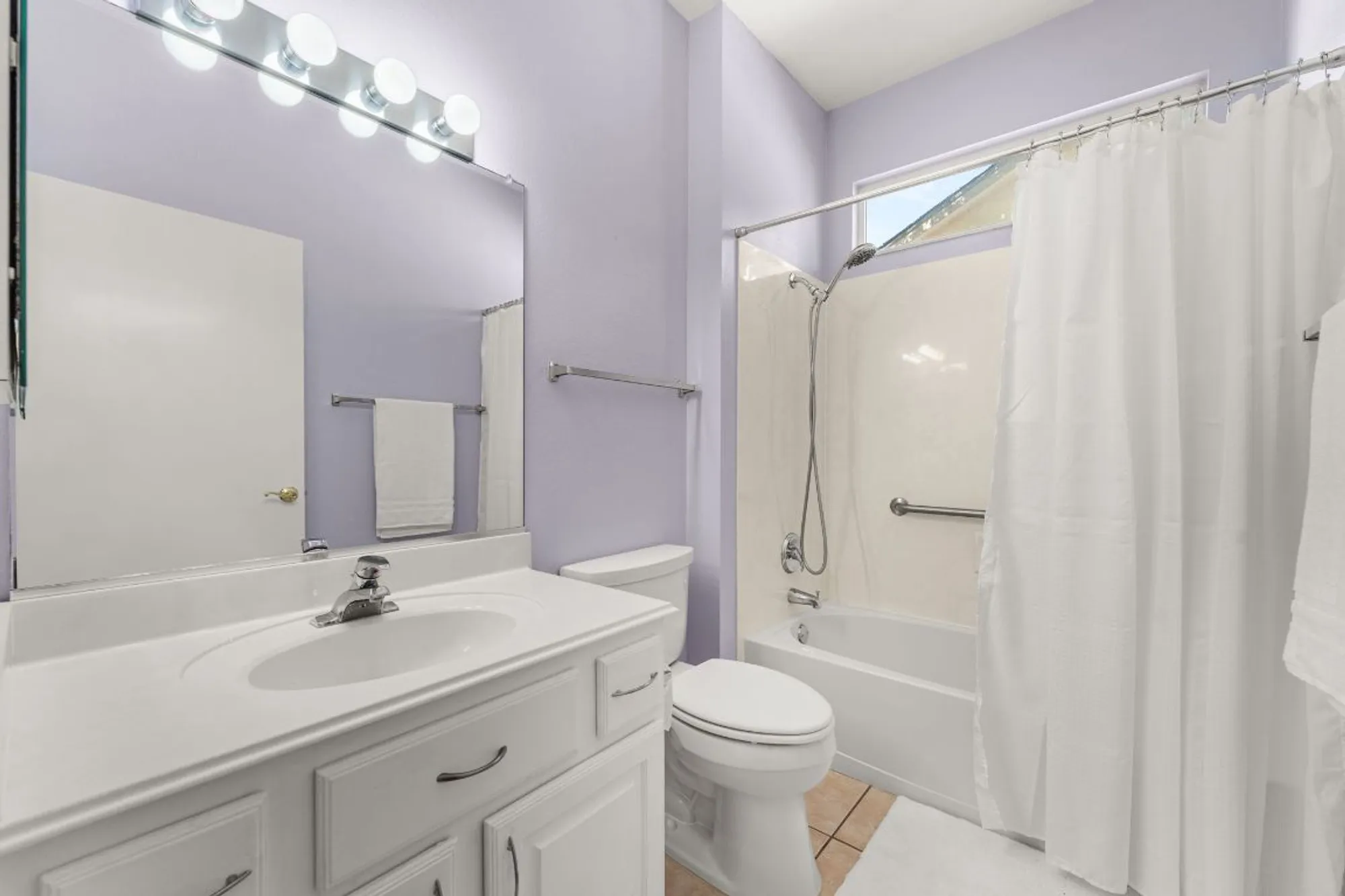 Property Slideshow image 17 of 25 | 191 trail rider way, Georgetown, TX, 78633