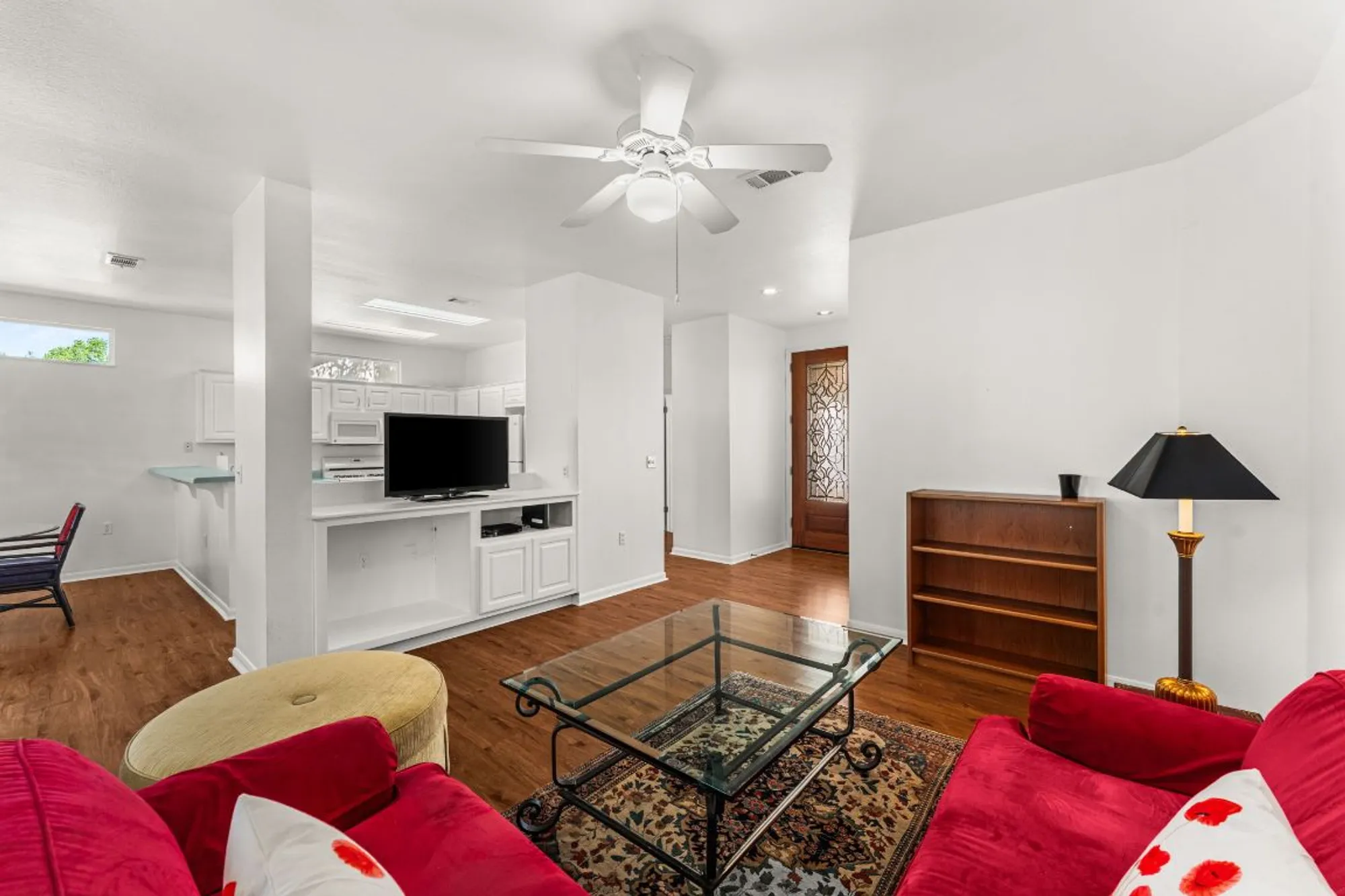 Property Slideshow image 6 of 25 | 191 trail rider way, Georgetown, TX, 78633