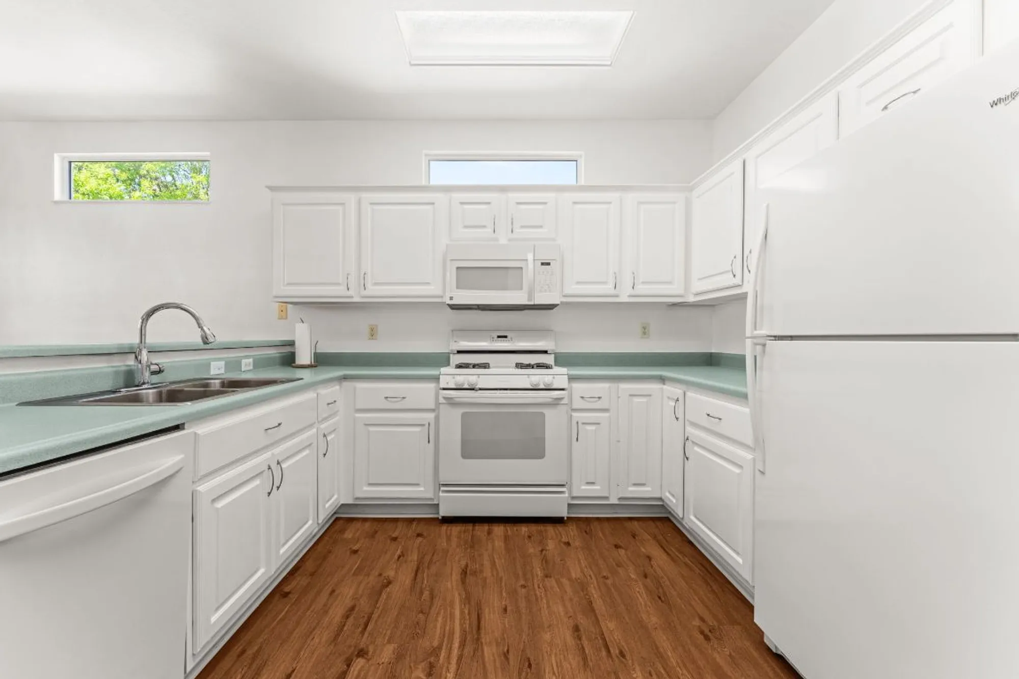 Property Slideshow image 9 of 25 | 191 trail rider way, Georgetown, TX, 78633