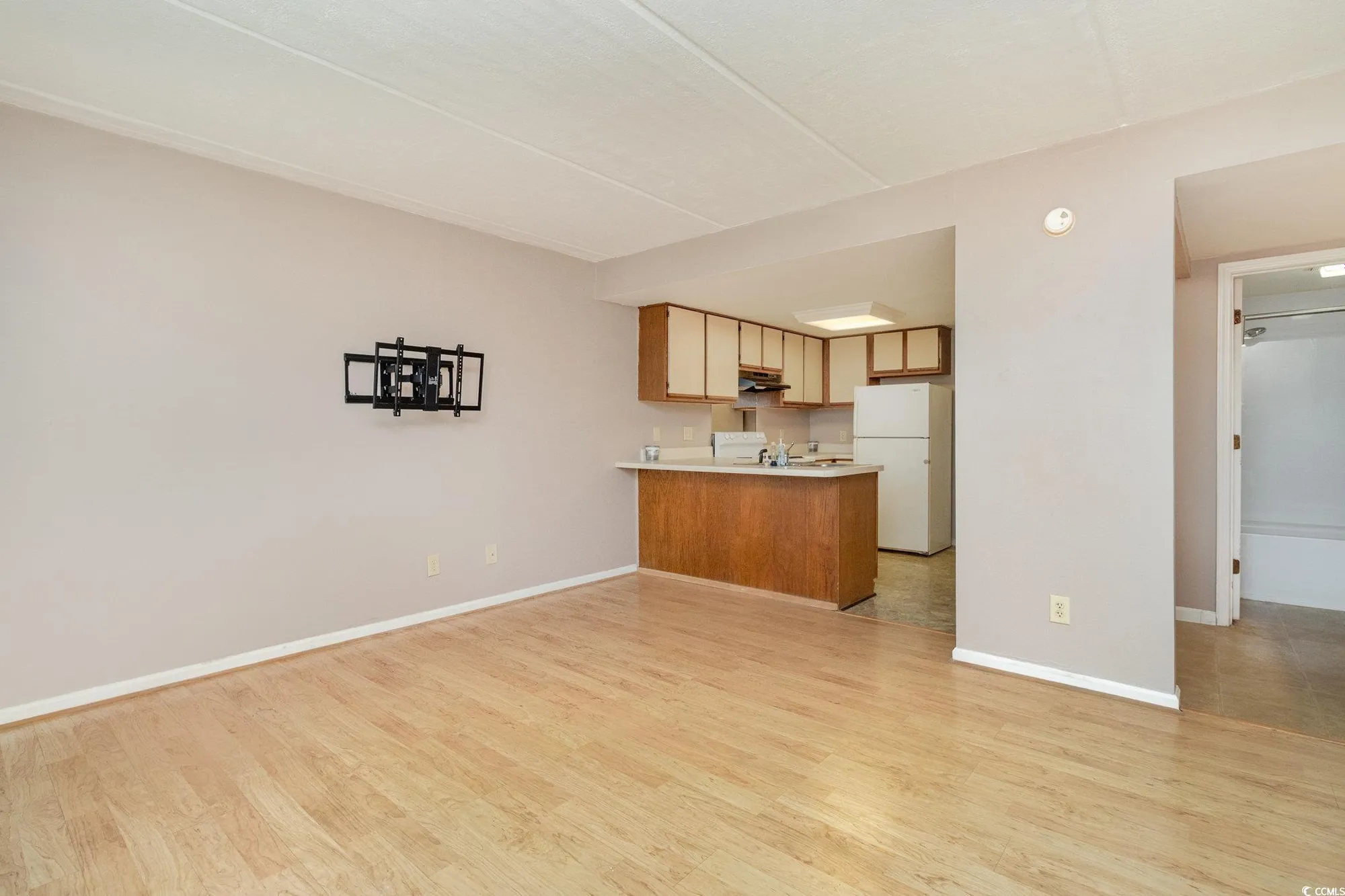 Property Slideshow image 14 of 32 | 6850 blue heron blvd unit 305, Myrtle Beach, SC, 29588
