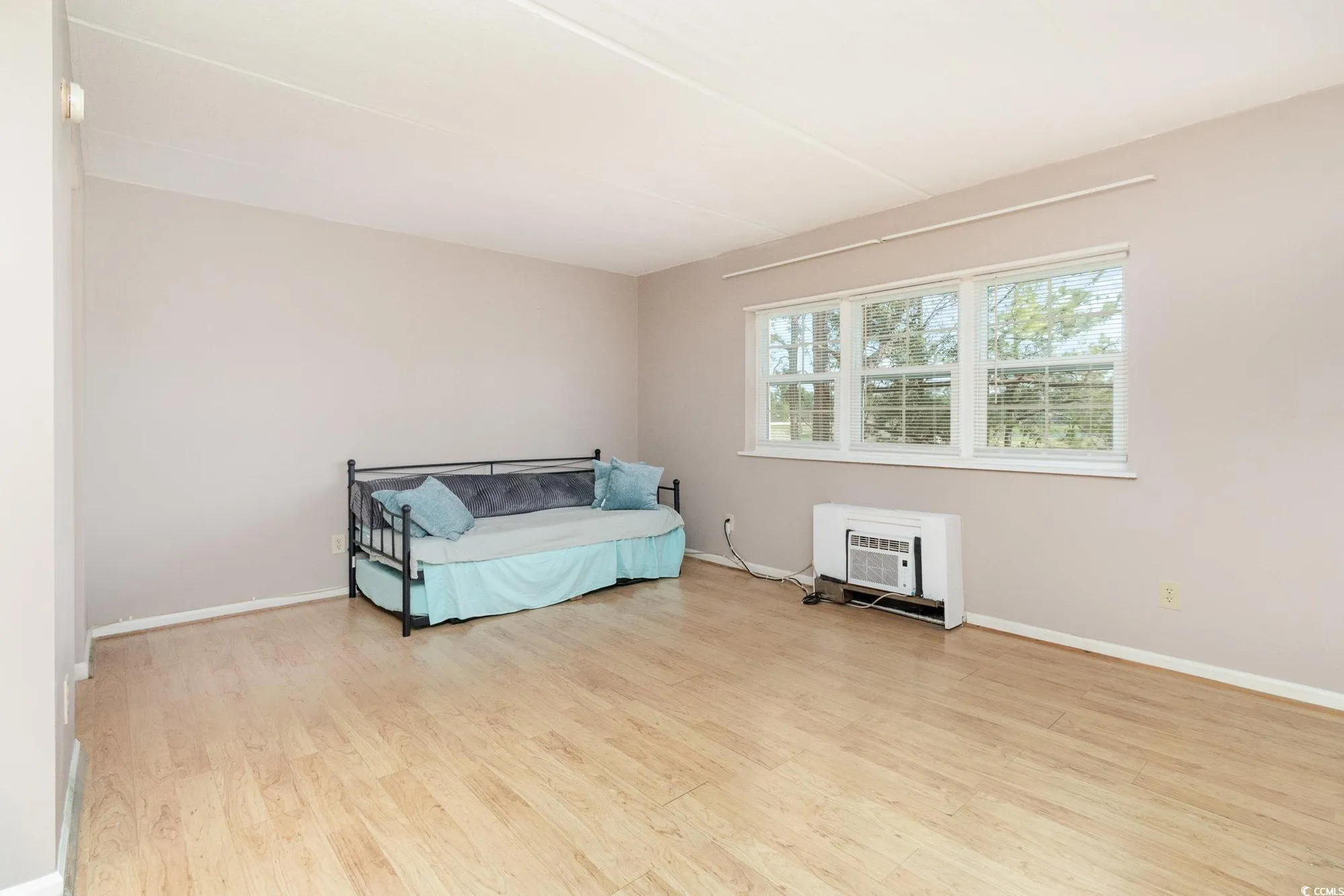 Property Slideshow image 11 of 32 | 6850 blue heron blvd unit 305, Myrtle Beach, SC, 29588