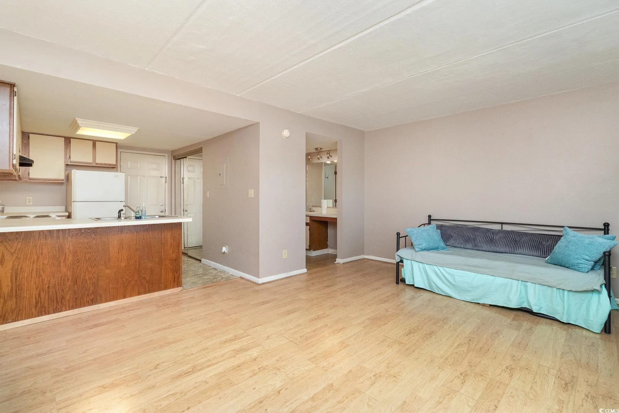 Property Slideshow image 13 of 32 | 6850 blue heron blvd unit 305, Myrtle Beach, SC, 29588