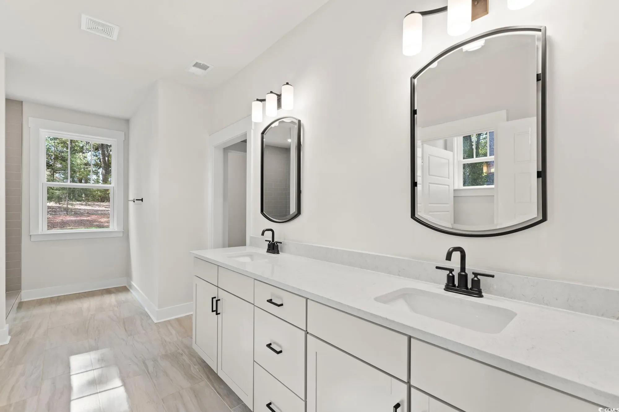 Property Slideshow image 23 of 37 | 348 autumn pheasant loop, Calabash, NC, 28467