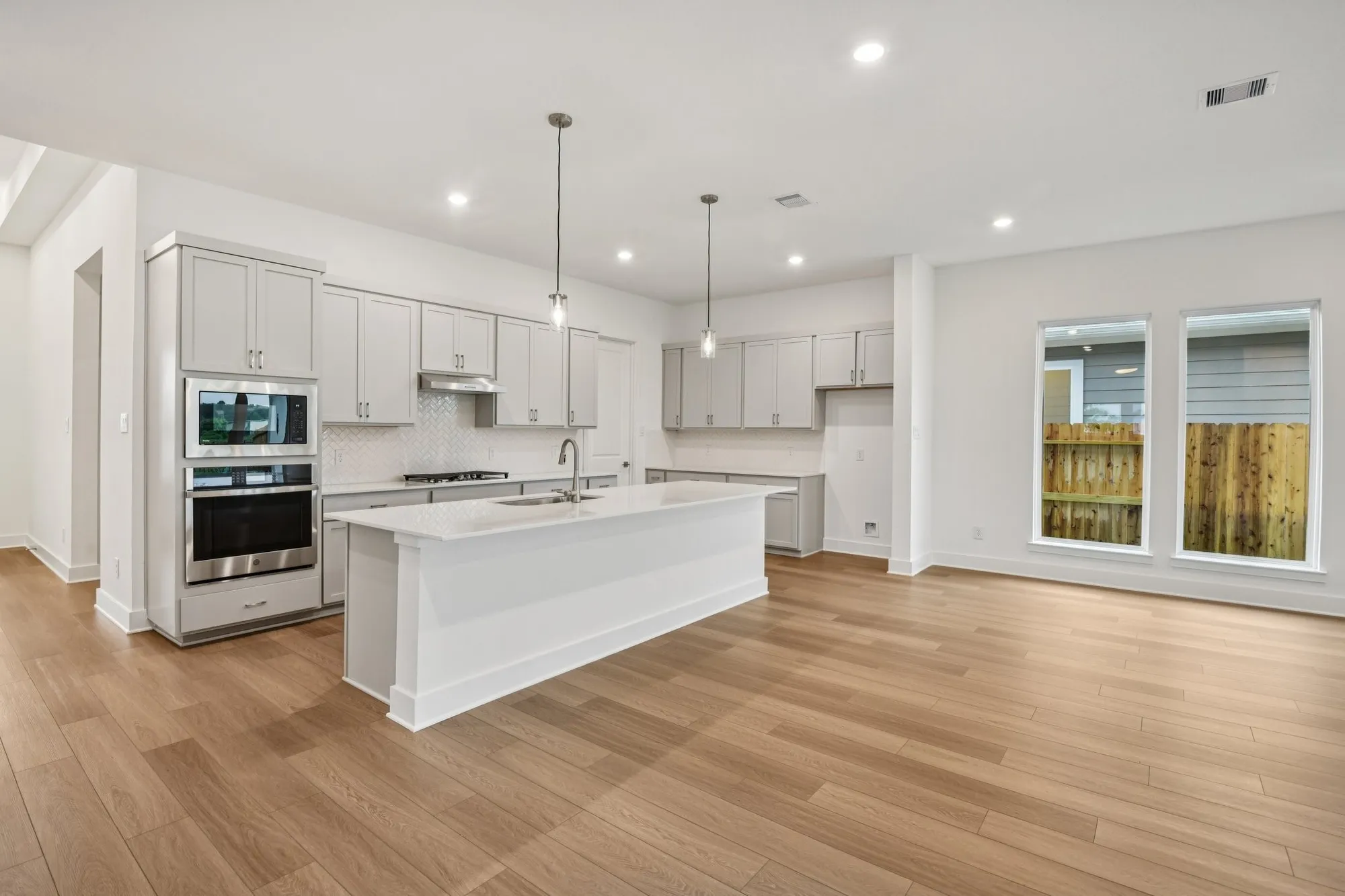 Property Slideshow image 6 of 28 | 23523 steely thicket trl, Tomball, TX, 77375