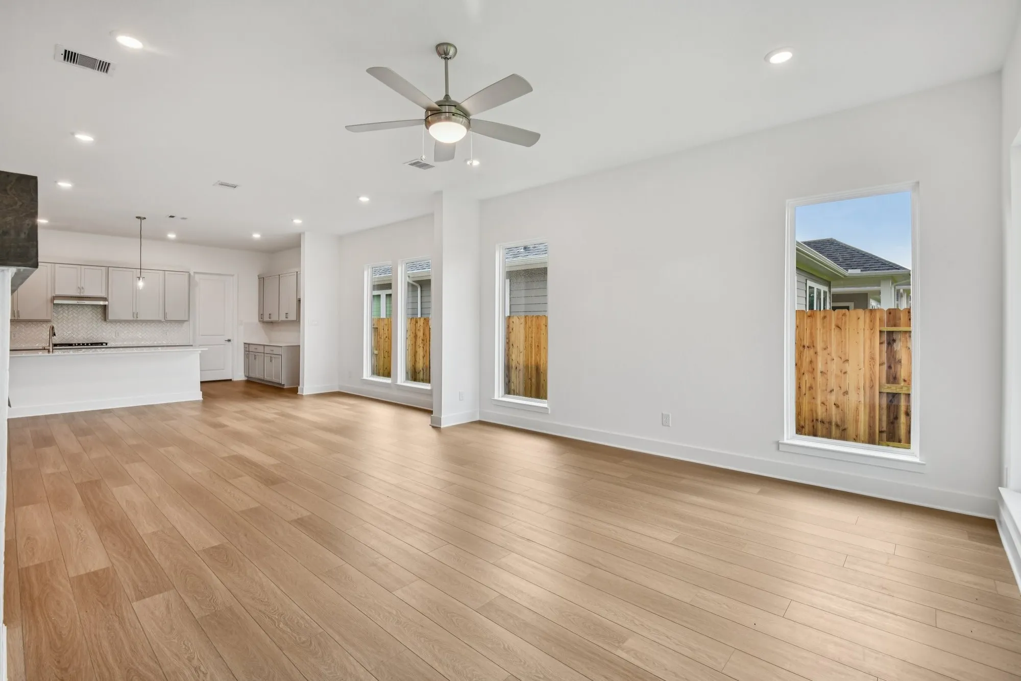 Property Slideshow image 9 of 28 | 23523 steely thicket trl, Tomball, TX, 77375