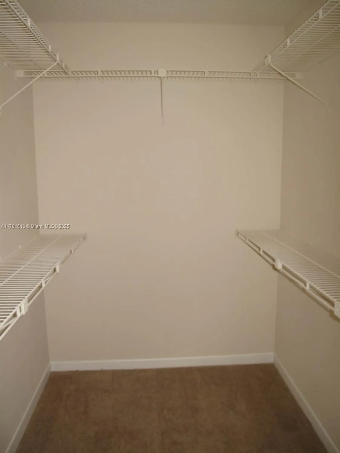 Property Slideshow image 4 of 8 | 9674 s belfort cir # 202, Tamarac, FL, 33321