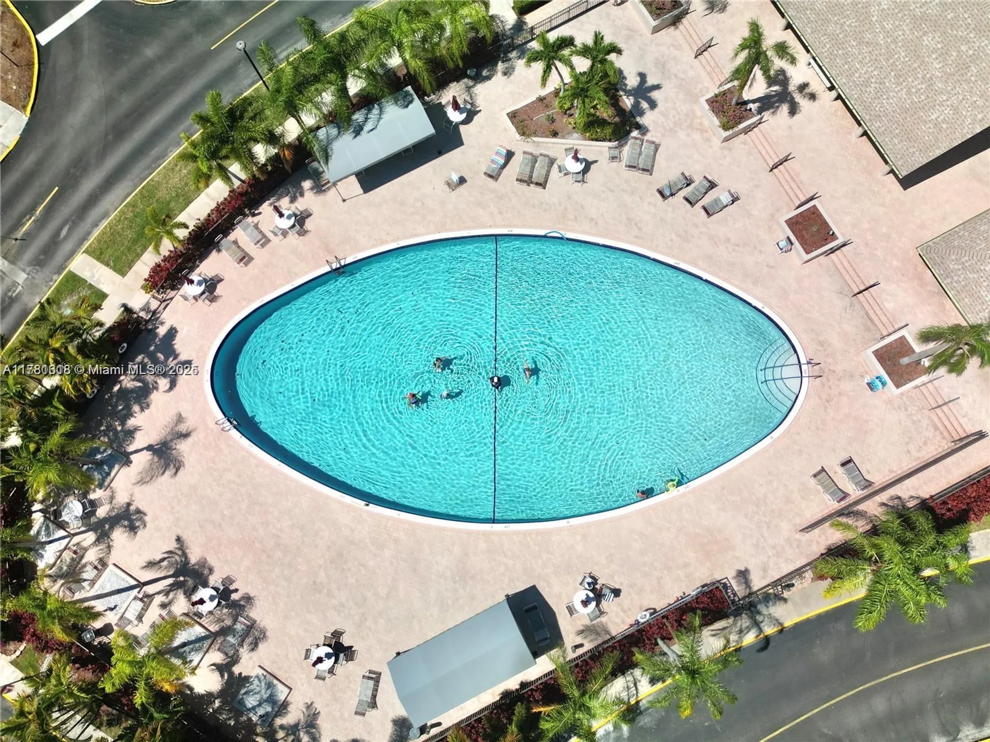 Property Slideshow image 7 of 8 | 9674 s belfort cir # 202, Tamarac, FL, 33321