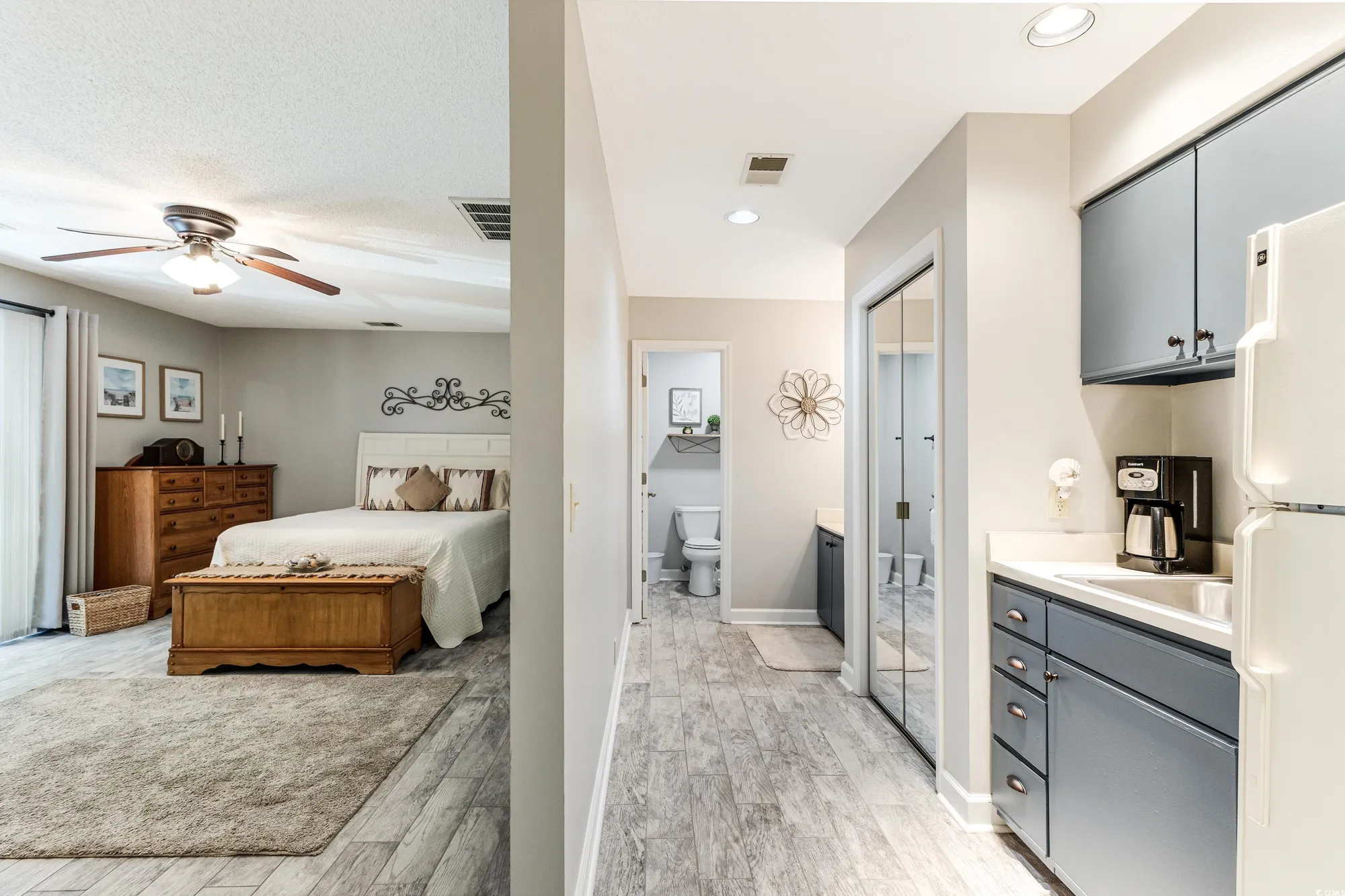 Property Slideshow image 14 of 40 | 220 clubhouse rd apt 20b, Sunset Beach, NC, 28468