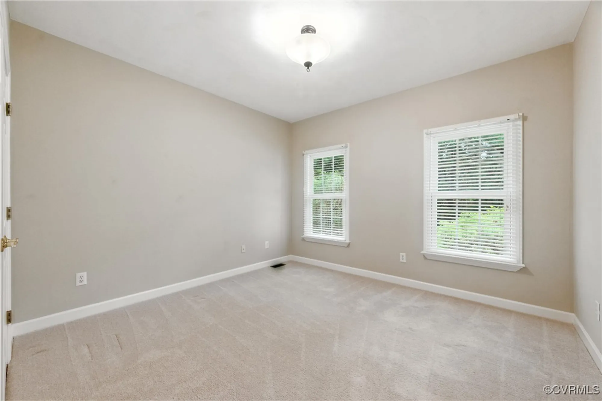 Property Slideshow image 21 of 43 | 132 warwick hls, Williamsburg, VA, 23188