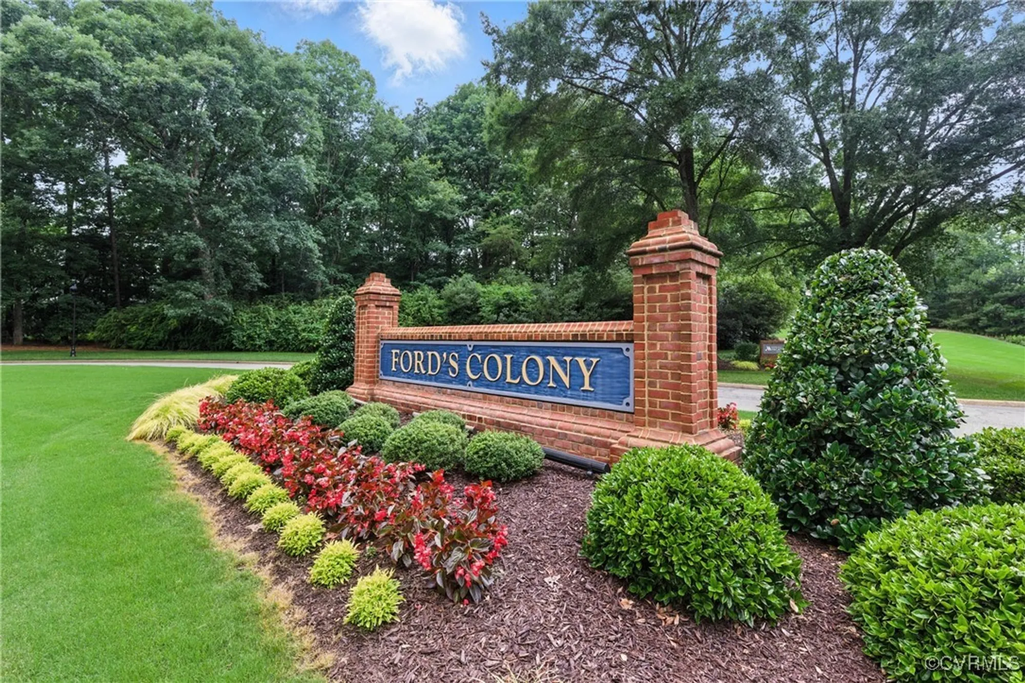 Property Slideshow image 6 of 43 | 132 warwick hls, Williamsburg, VA, 23188