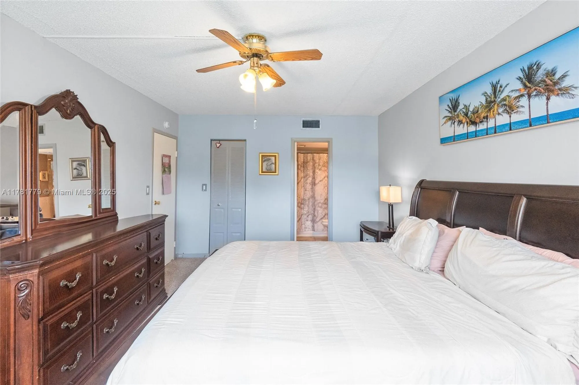 Property Slideshow image 17 of 29 | 1020 country club dr apt 206, Margate, FL, 33063